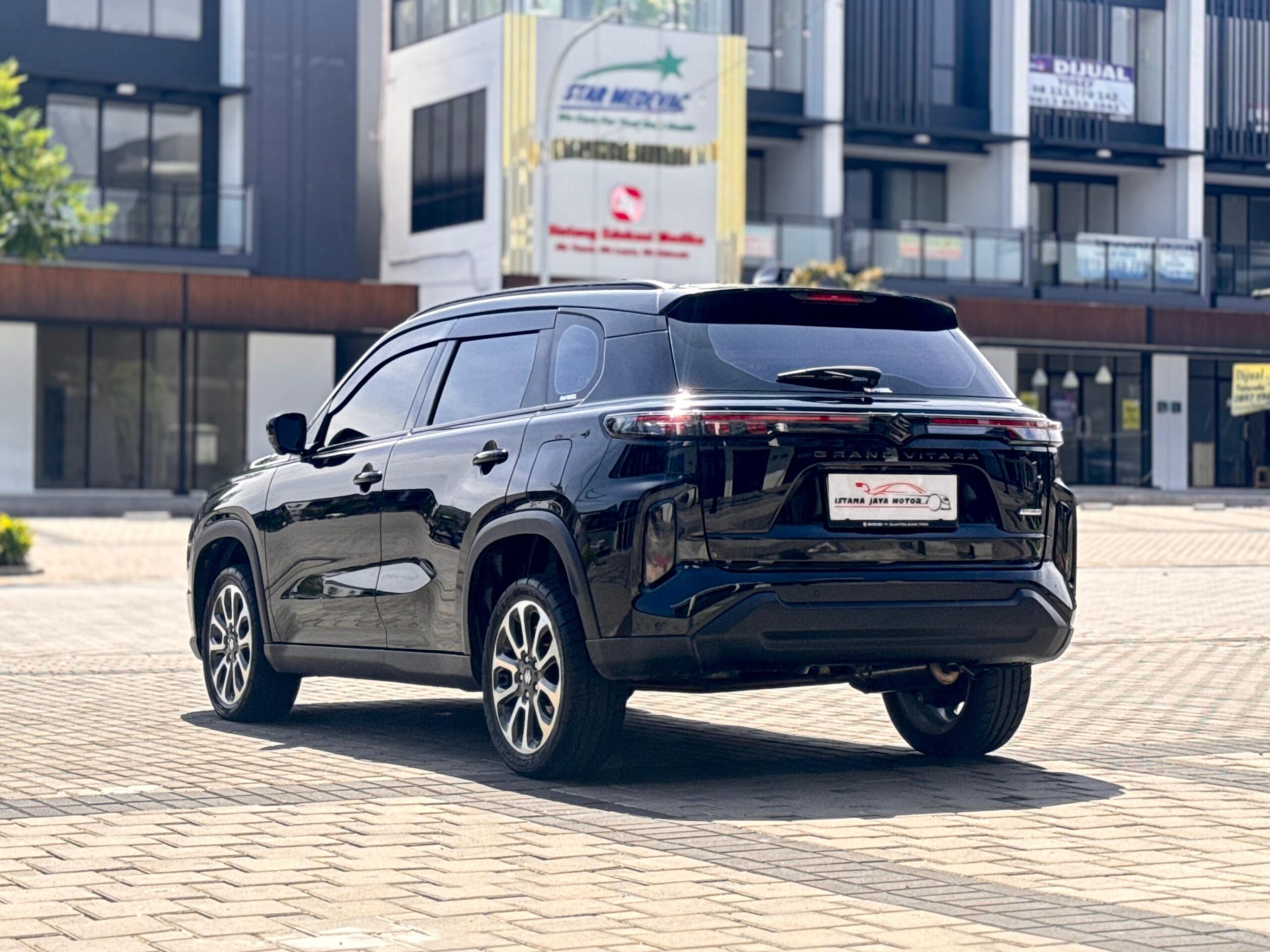 GRAND VITARA GX AT HITAM 2024 - Gambar 4