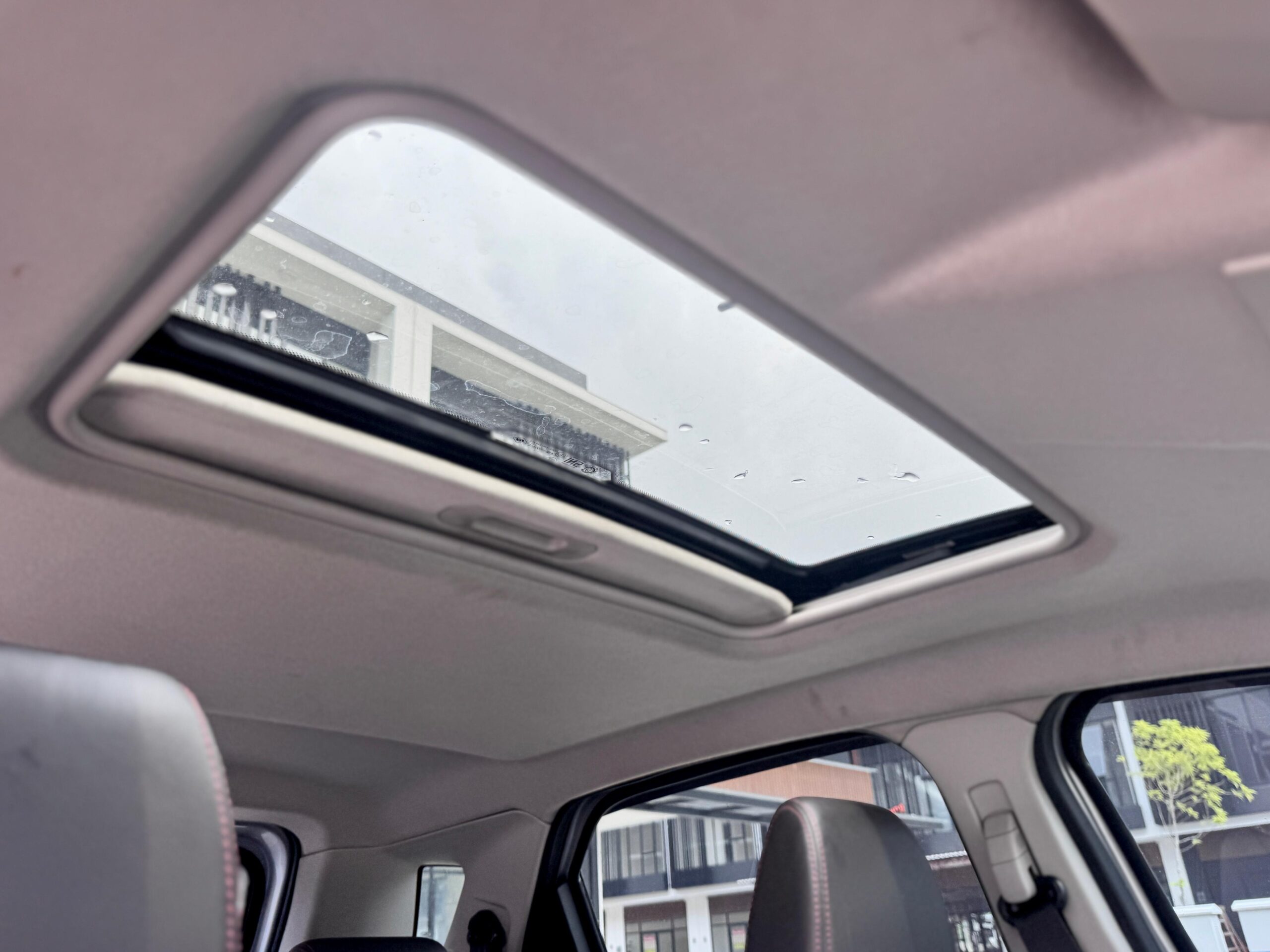 ECOSPORT TITANIUM AT SILVER 2014 - Gambar 15