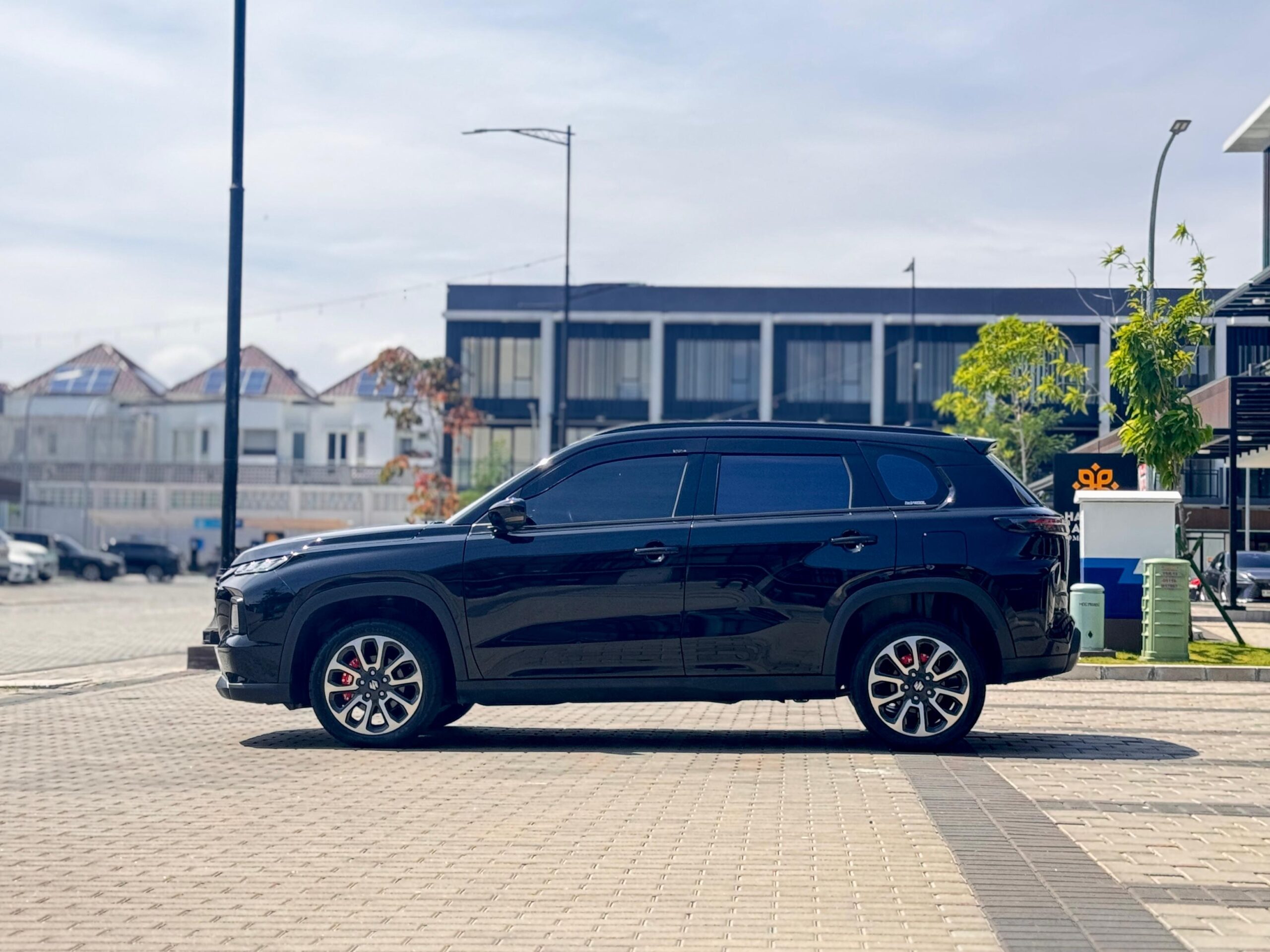 GRAND VITARA GX AT HITAM 2024 - Gambar 6