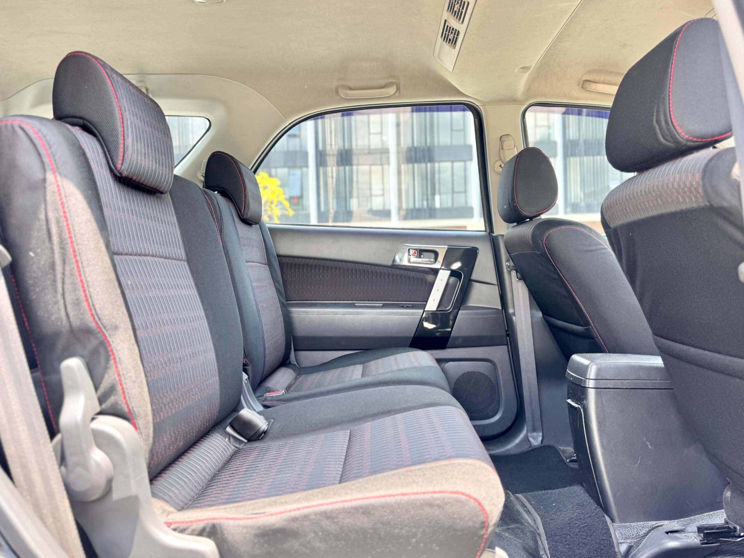 TERIOS R MT HITAM 2017 - Gambar 13