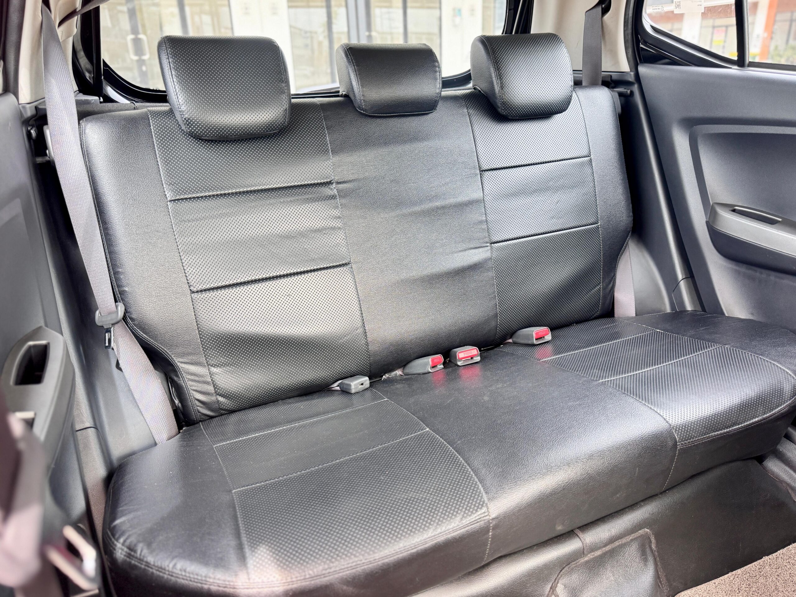 AGYA GR SPORT AT HITAM 2022 - Gambar 13