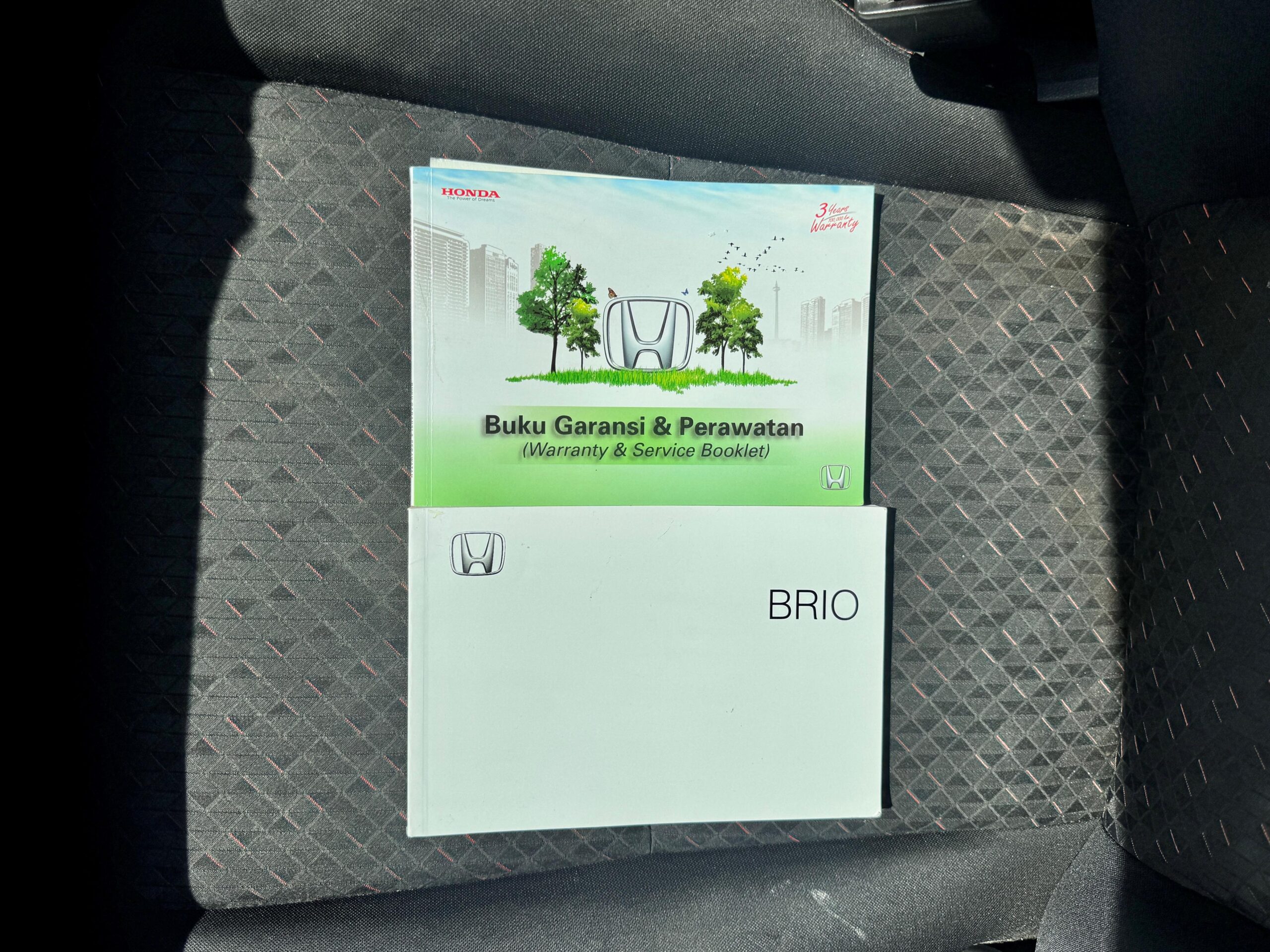 BRIO RS AT PUTIH 2020 - Gambar 15