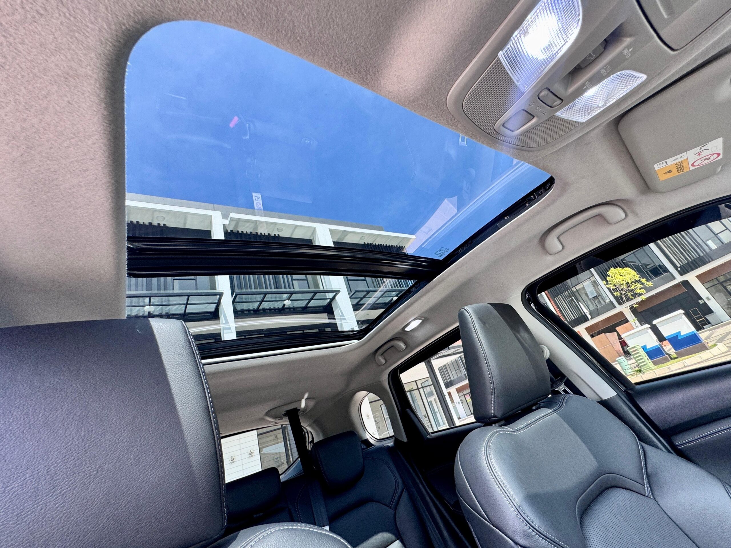 GRAND VITARA GX AT HITAM 2024 - Gambar 16