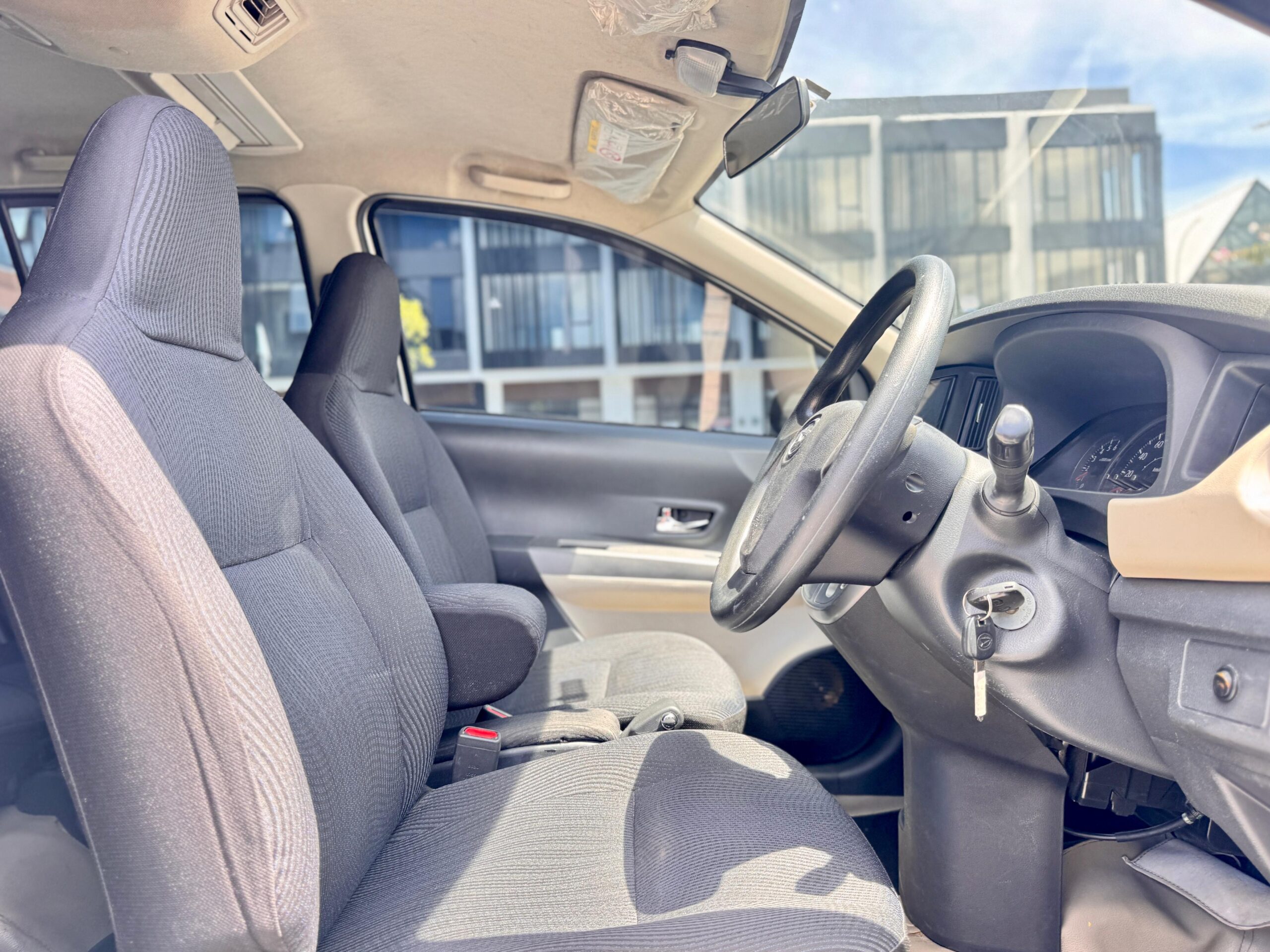 SIGRA R DELUXE AT SILVER 2018 - Gambar 11