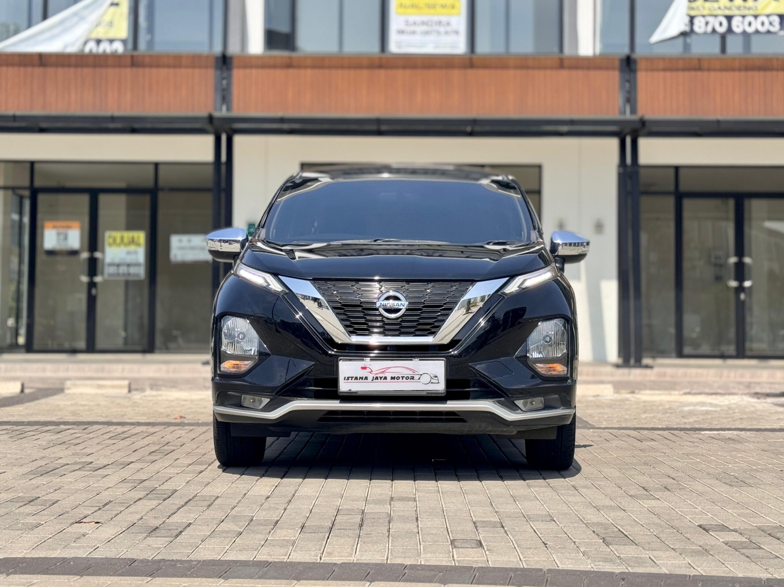 LIVINA VL AT HITAM 2021