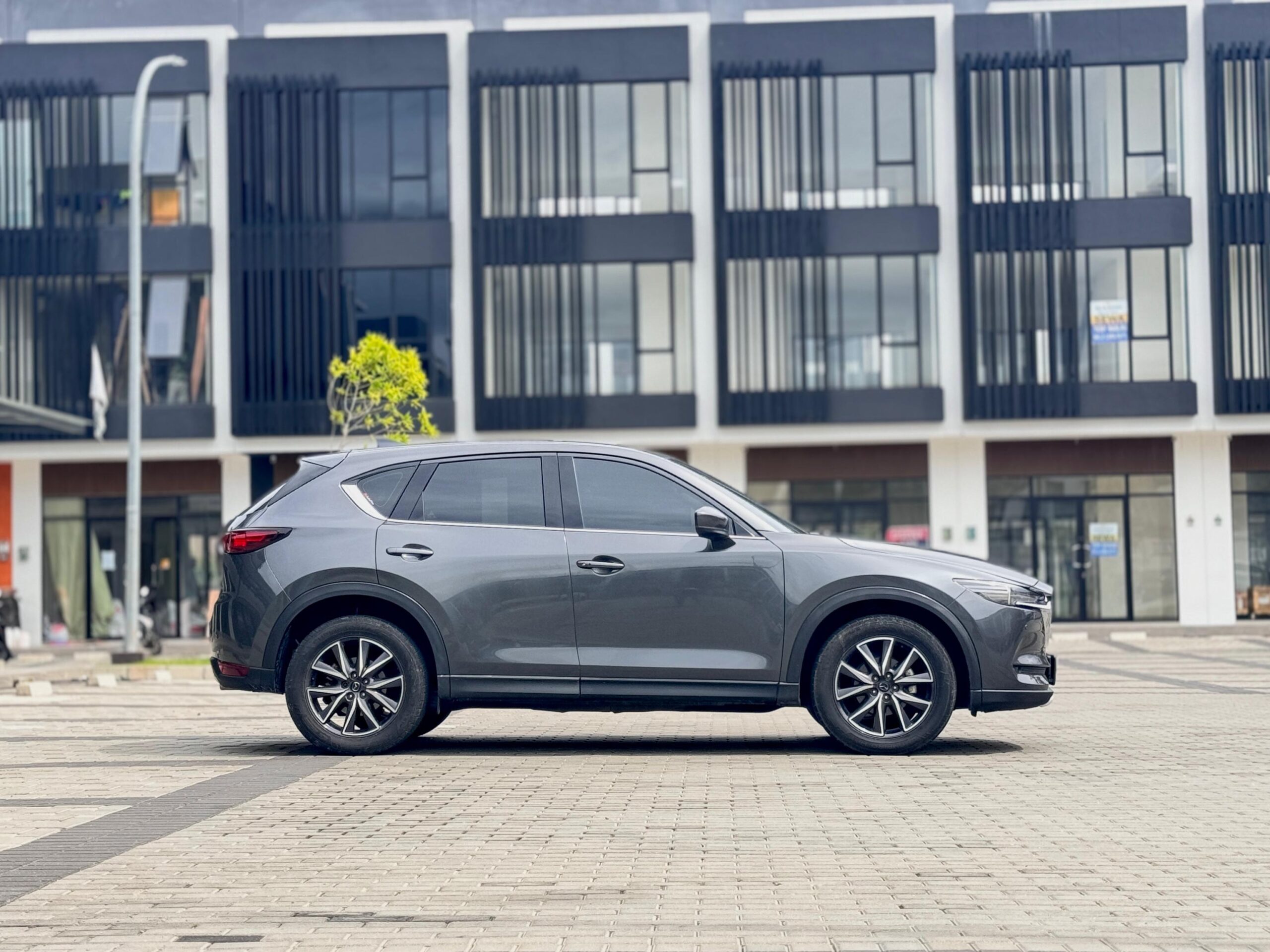 MAZDA CX5 2.5 ELITE AT ABU 2018 - Gambar 5