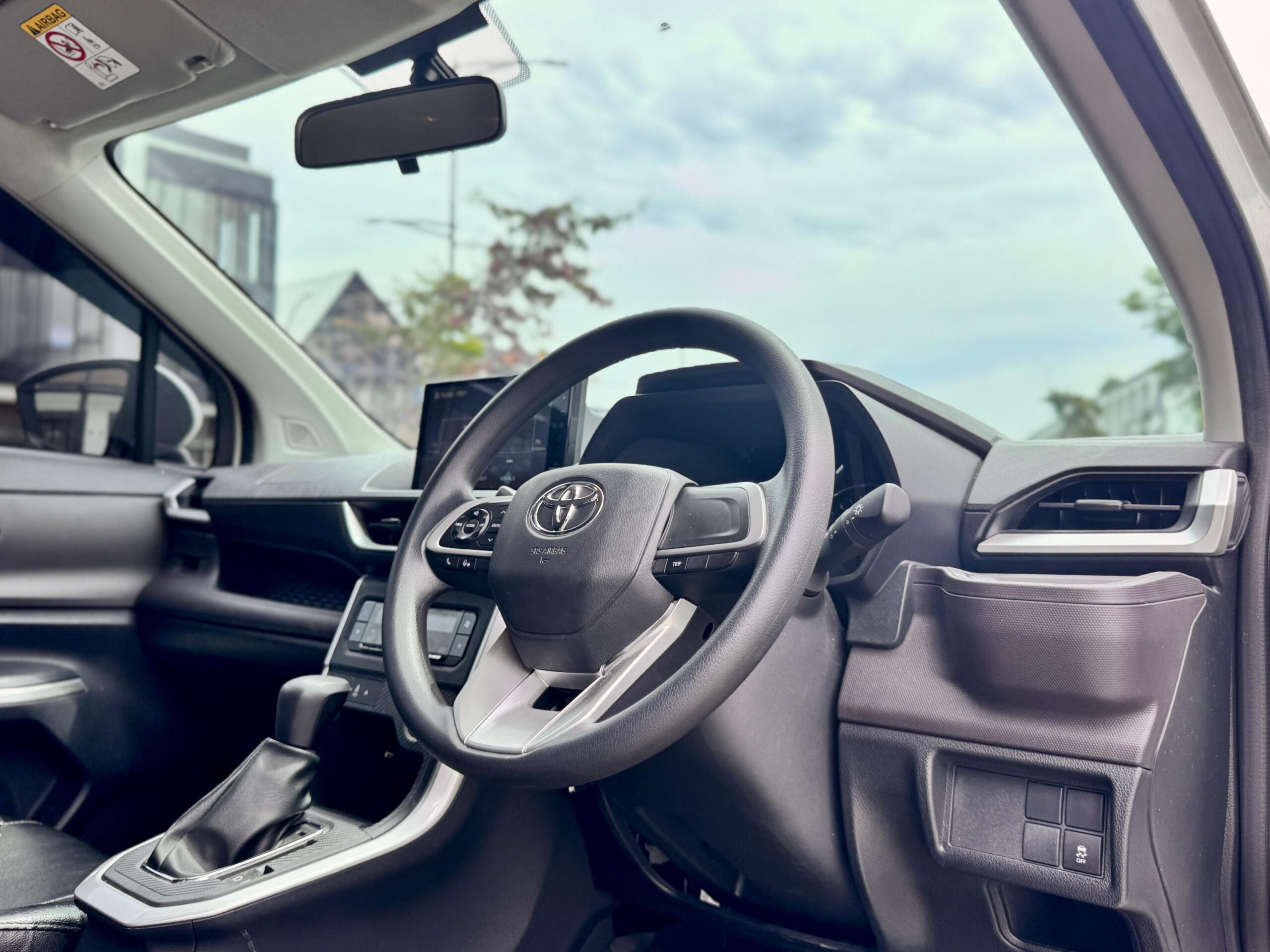 AVANZA G AT PUTIH 2023 - Gambar 9