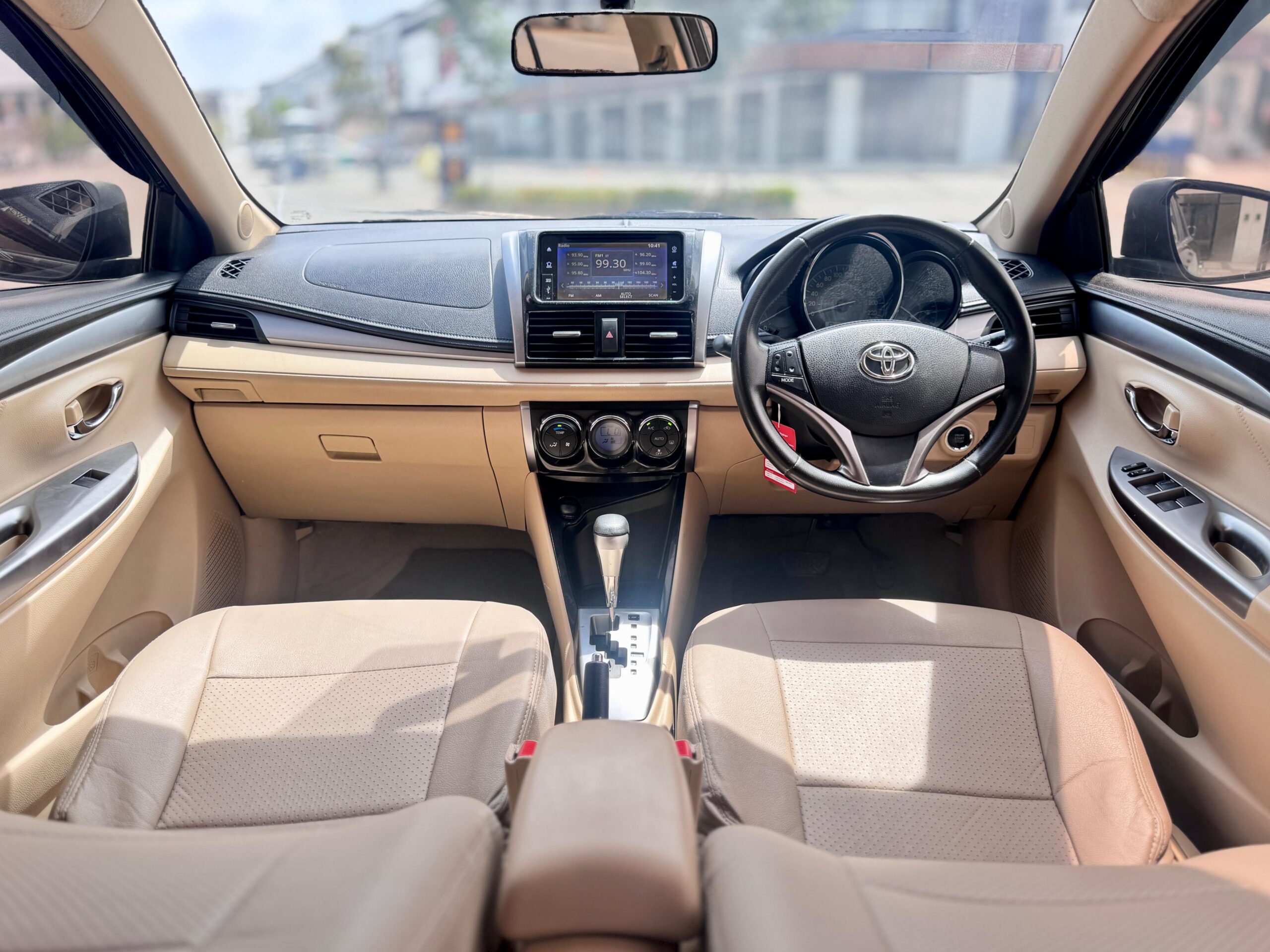 VIOS G AT HITAM 2014 - Gambar 10