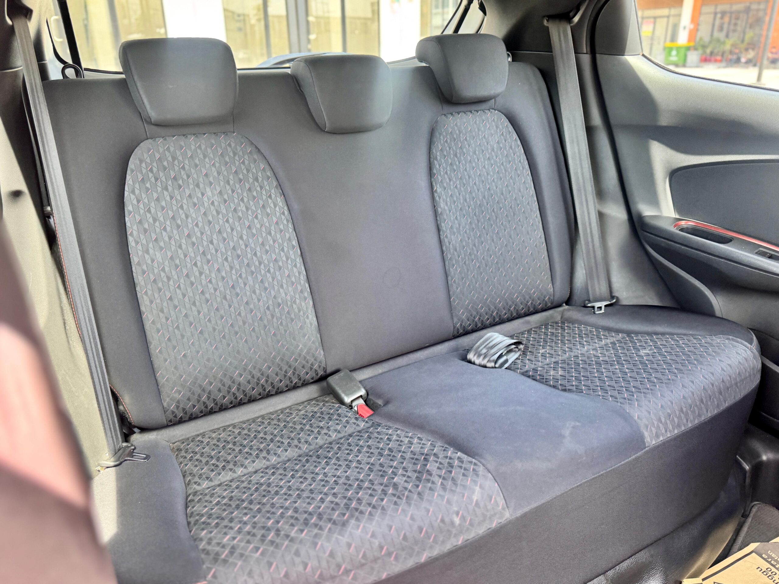 BRIO RS AT PUTIH 2020 - Gambar 13