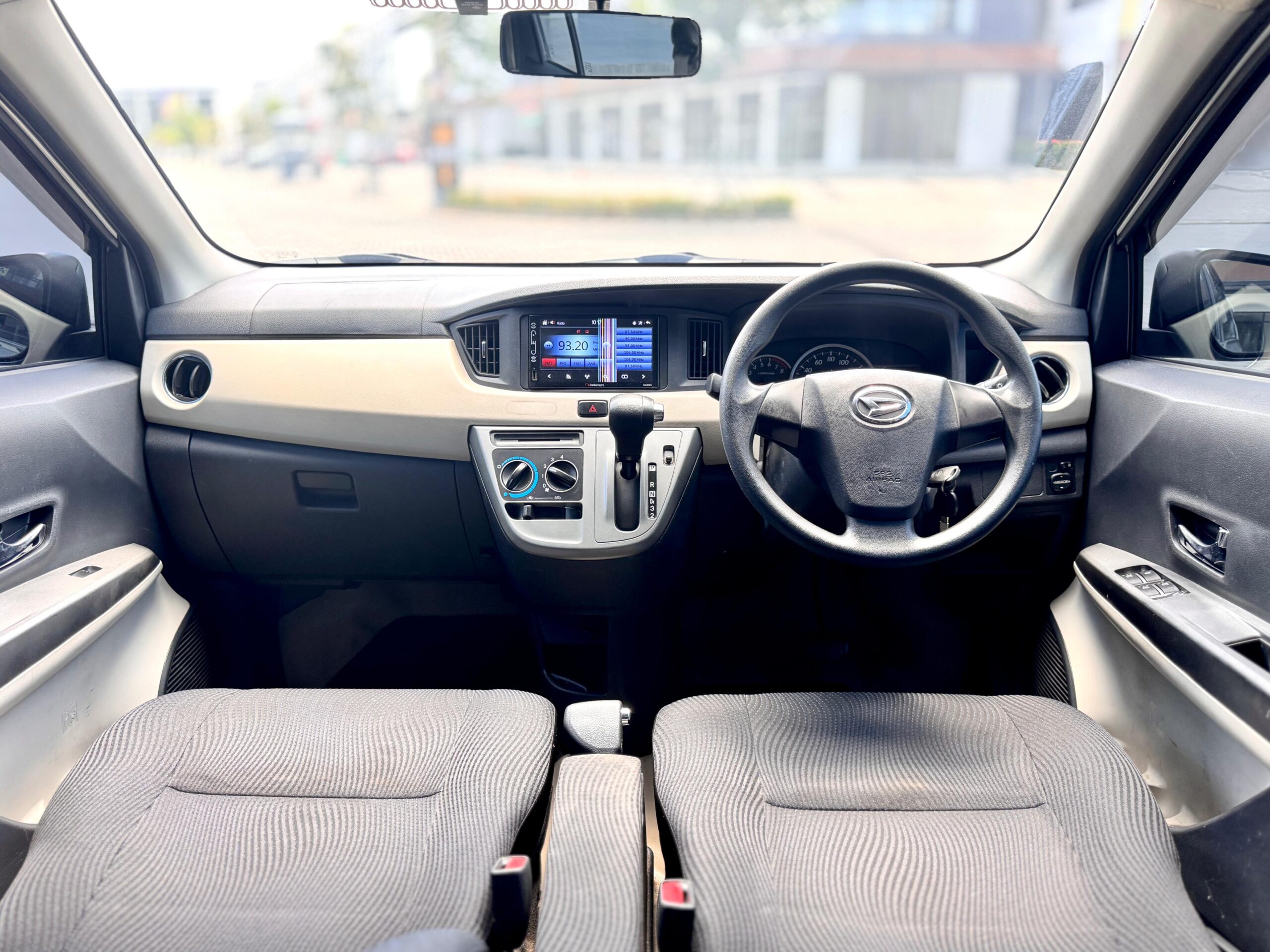 SIGRA R DELUXE AT SILVER 2018 - Gambar 10