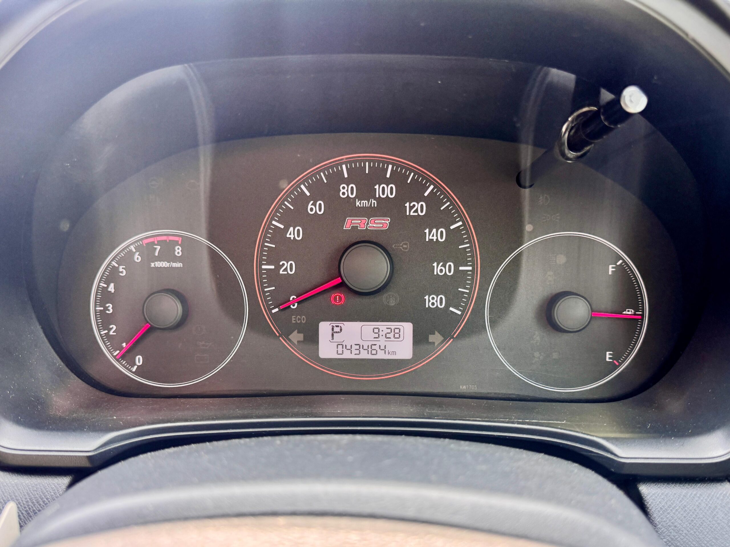 BRIO RS AT KUNING 2020 - Gambar 8