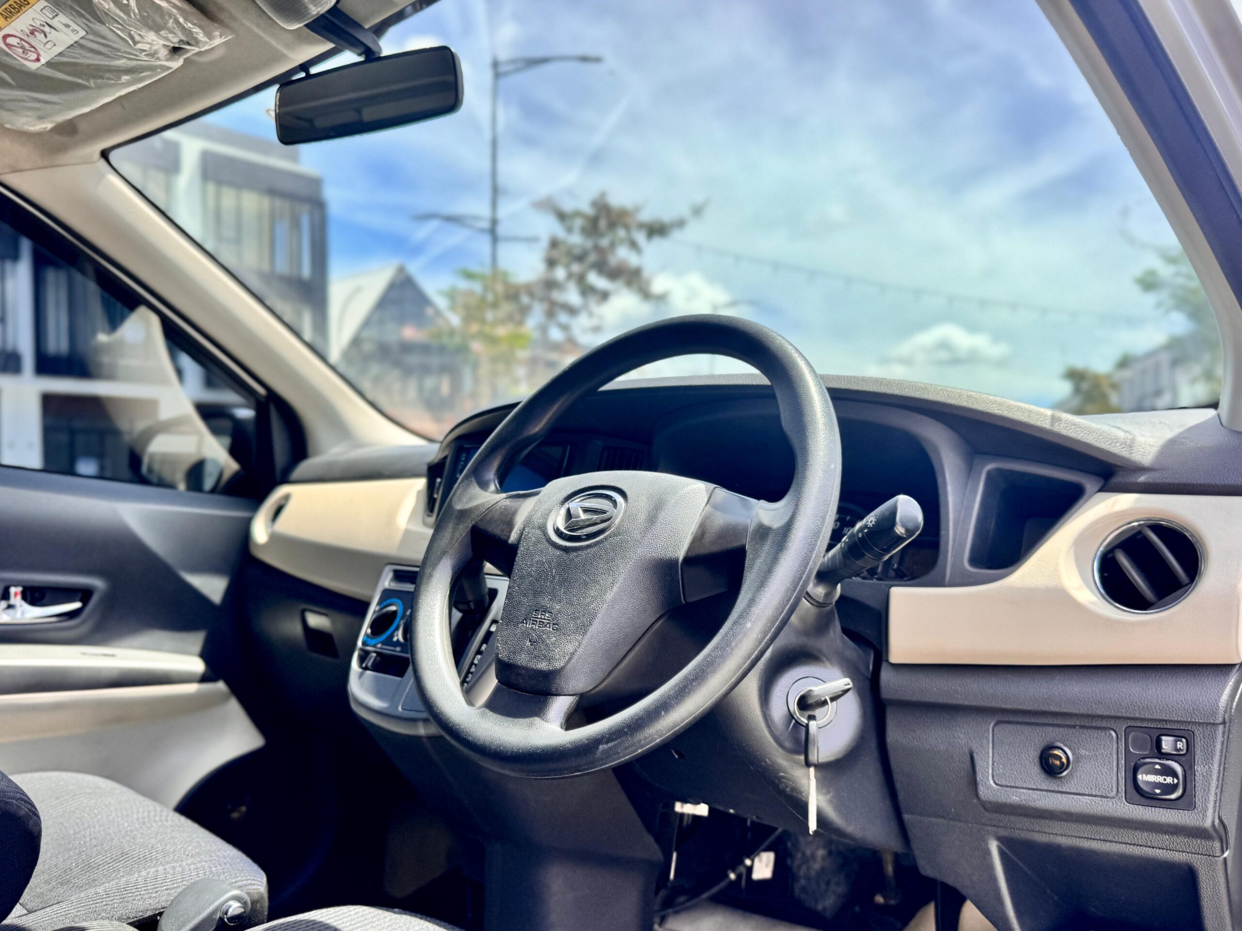 SIGRA R DELUXE AT SILVER 2018 - Gambar 9