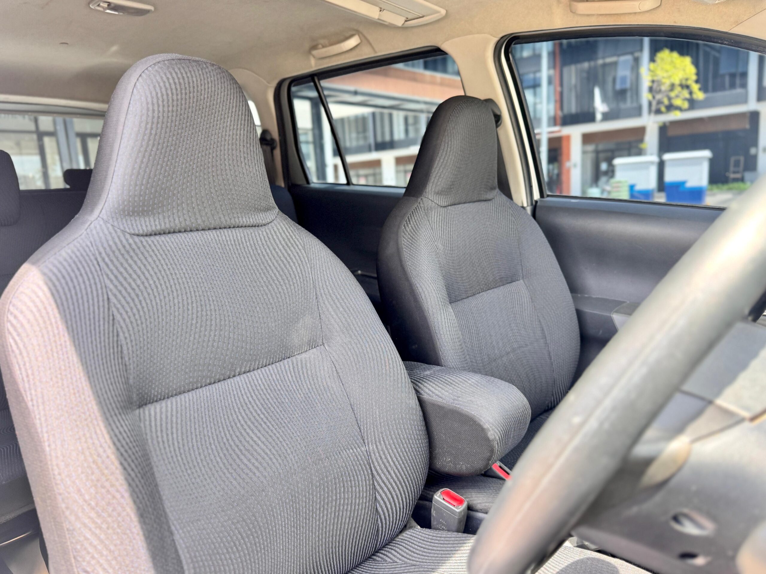 SIGRA R DELUXE AT SILVER 2018 - Gambar 12