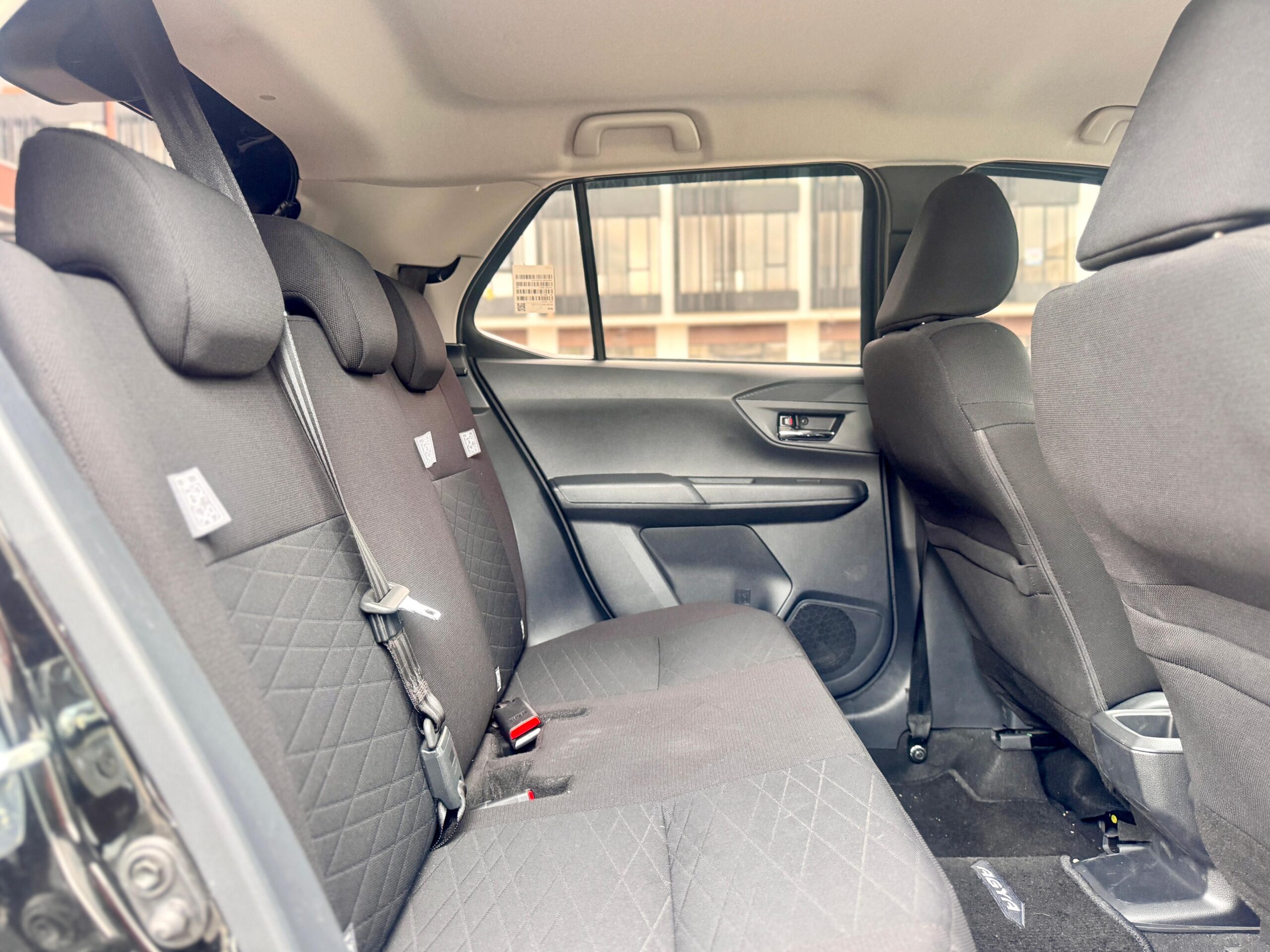 AGYA 1.2 G MT HITAM 2024 - Gambar 13