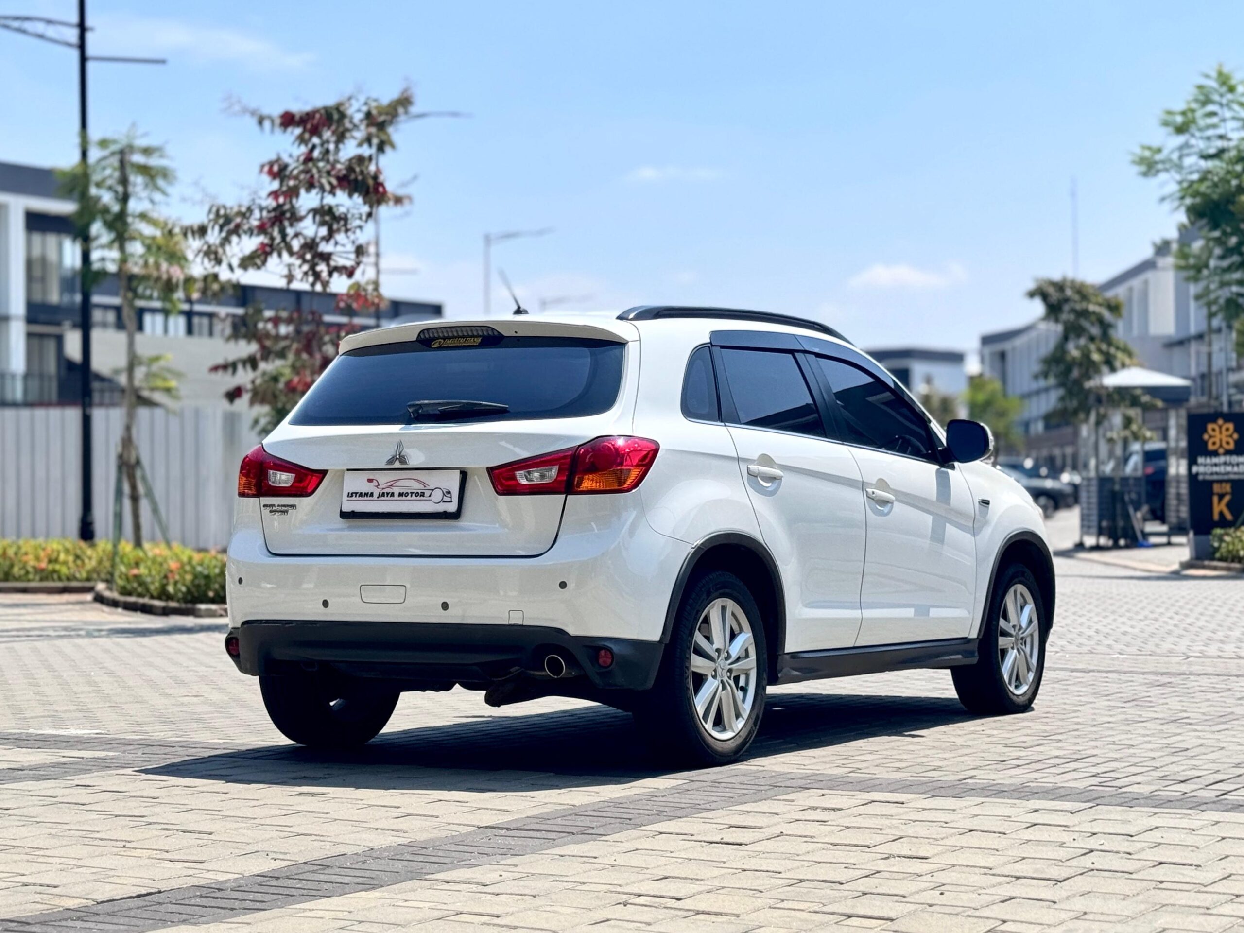 OUTLANDER 2.0 GLS AT PUTIH 2014 - Gambar 5