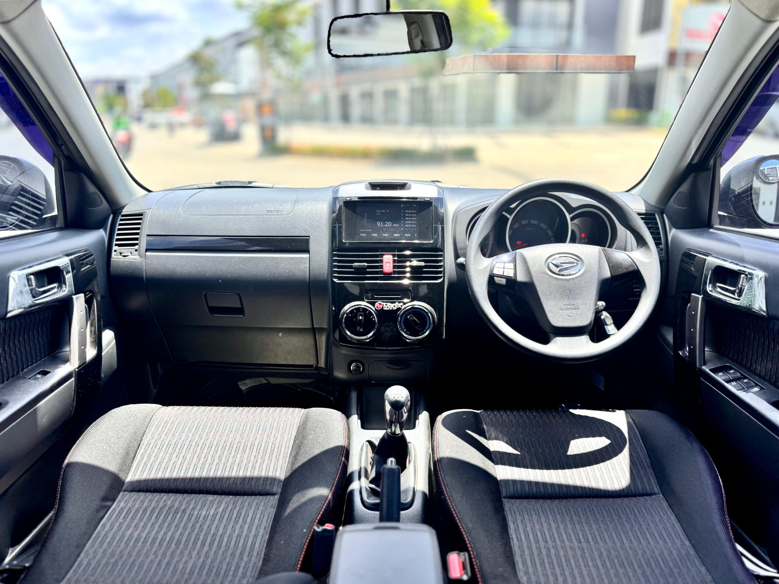 TERIOS R MT HITAM 2017 - Gambar 9