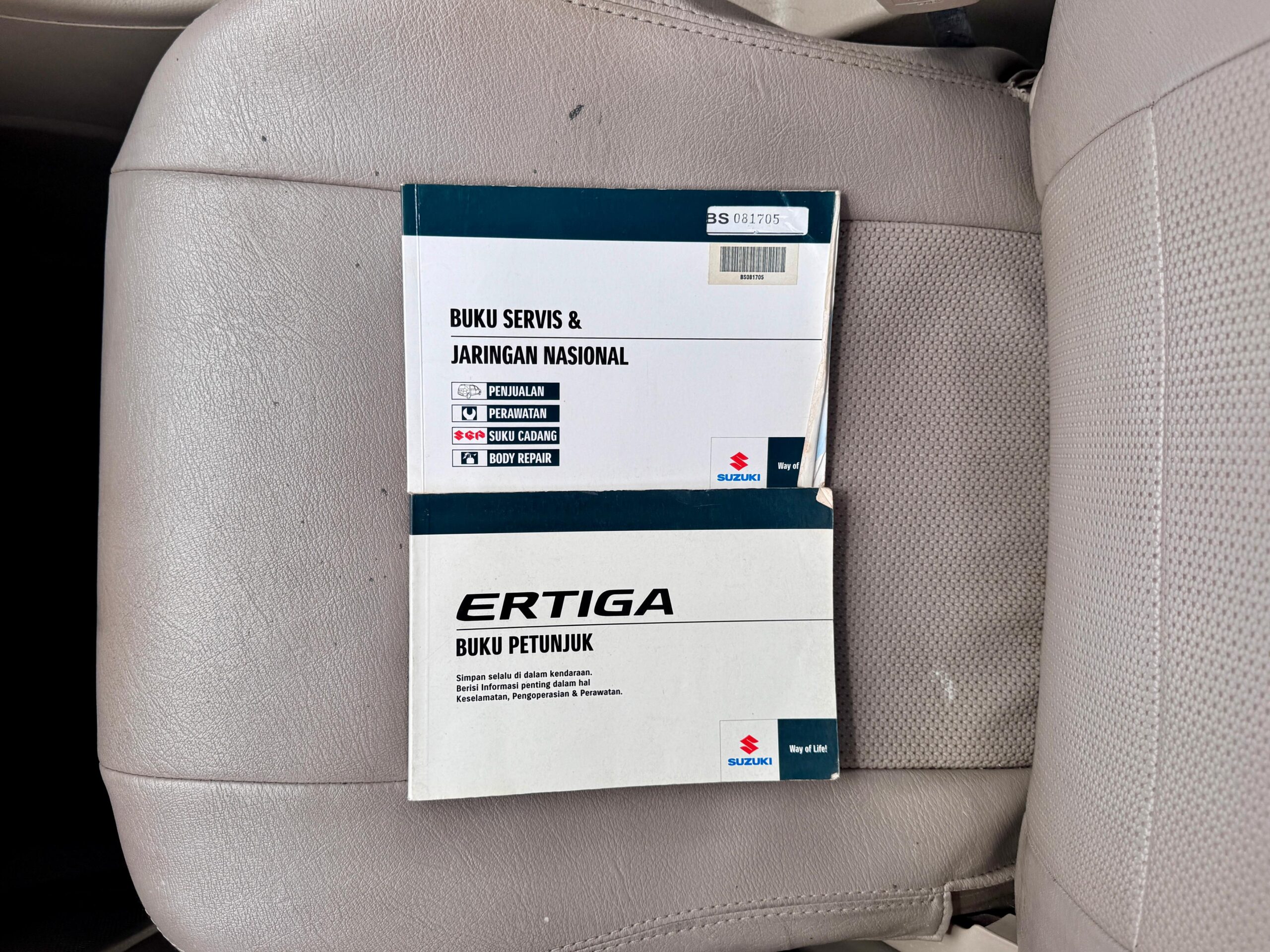 ERTIGA GL MT PUTIH 2013 - Gambar 15