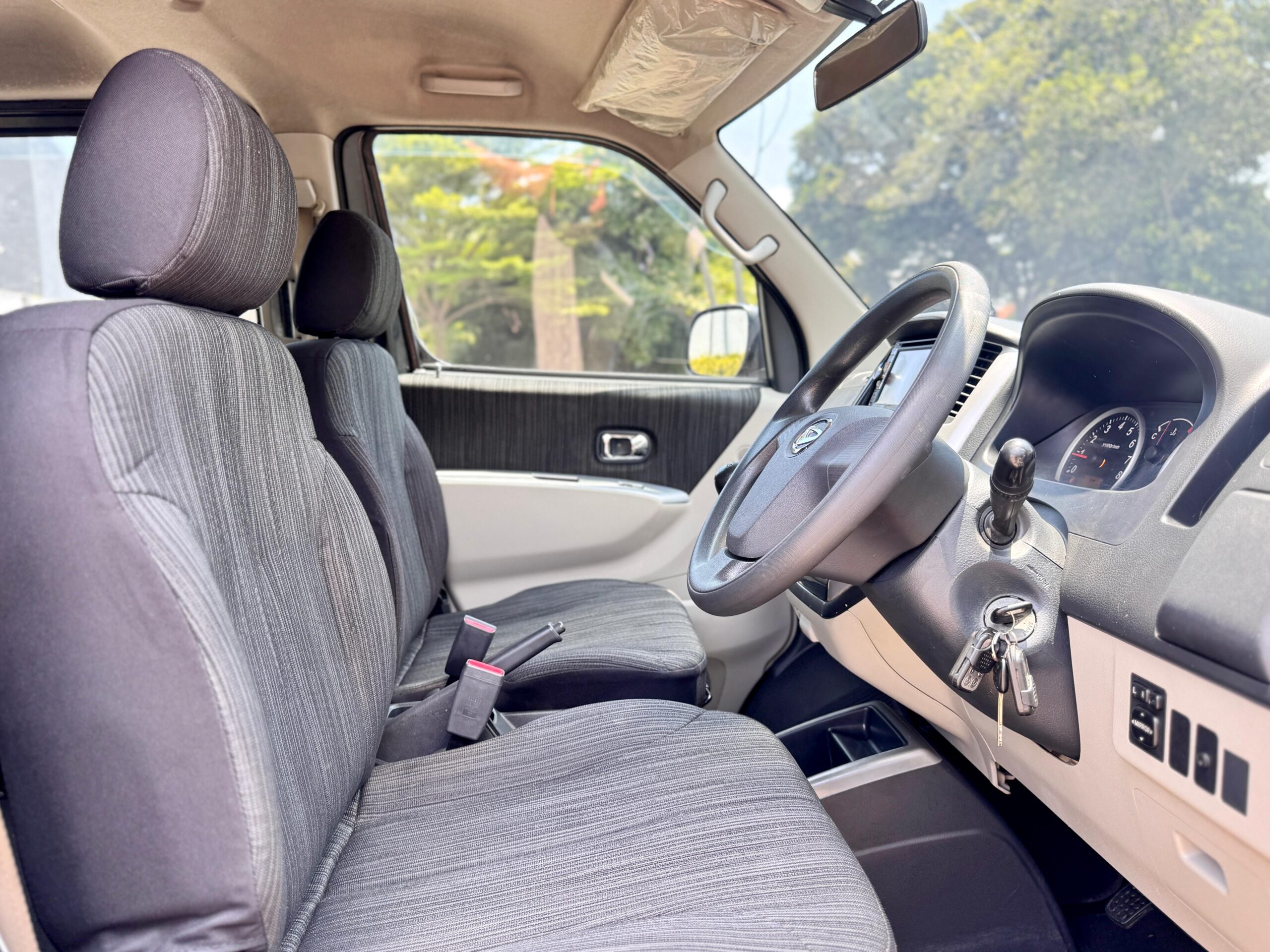 LUXIO MT HITAM 2020 - Gambar 11