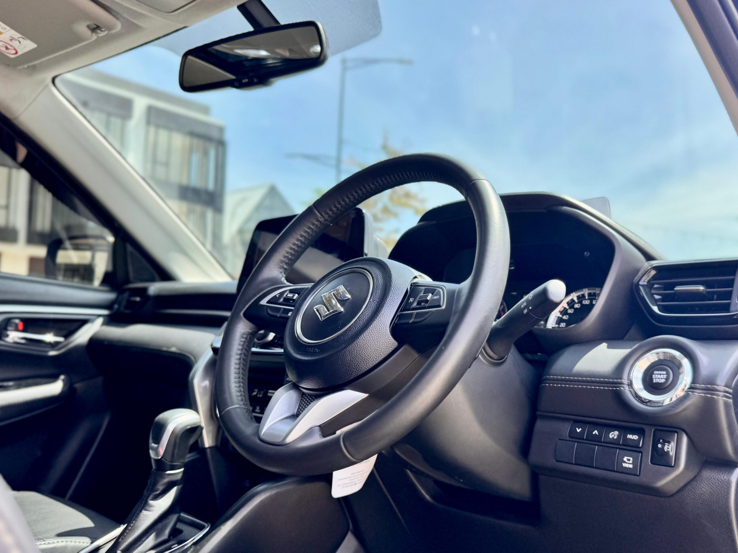 GRAND VITARA GX AT HITAM 2024 - Gambar 12