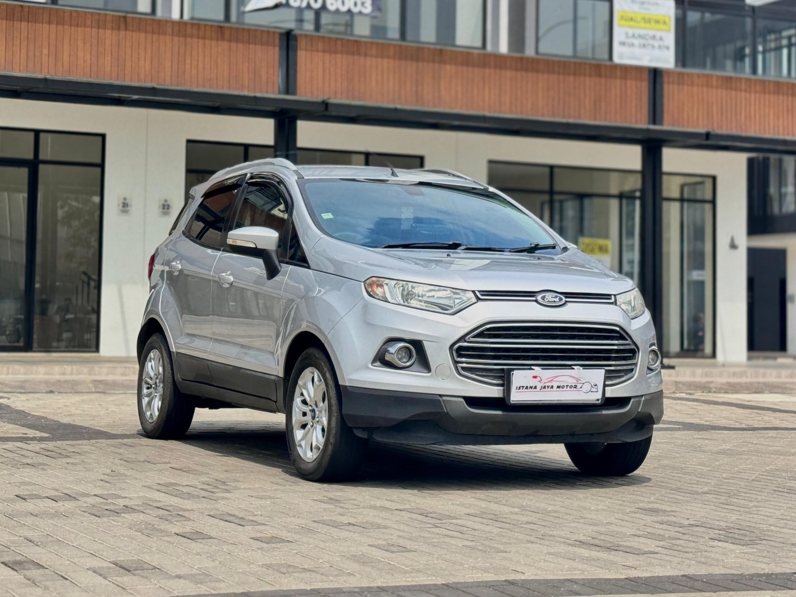 ECOSPORT TITANIUM AT SILVER 2014 - Gambar 2