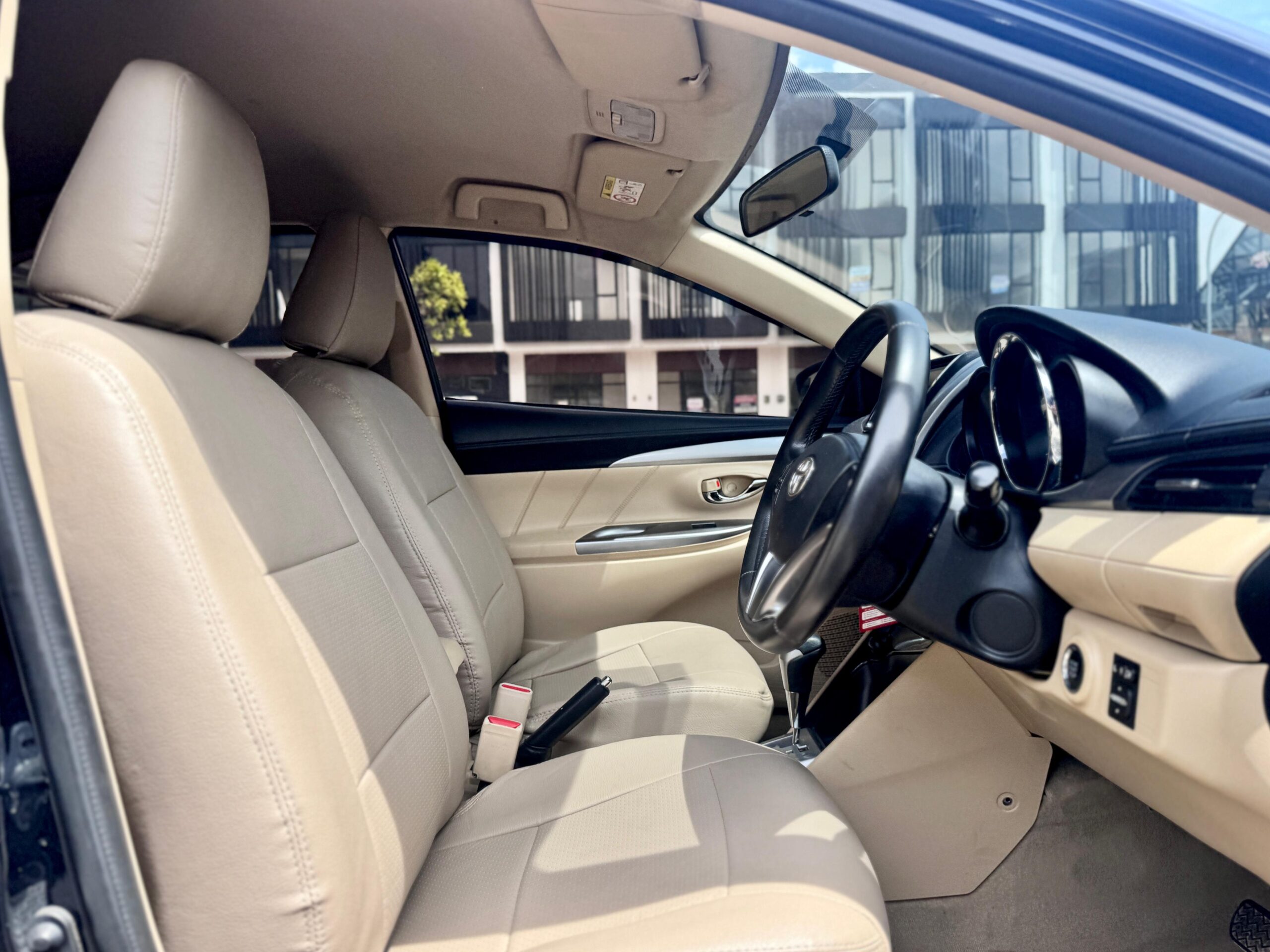 VIOS G AT HITAM 2014 - Gambar 11