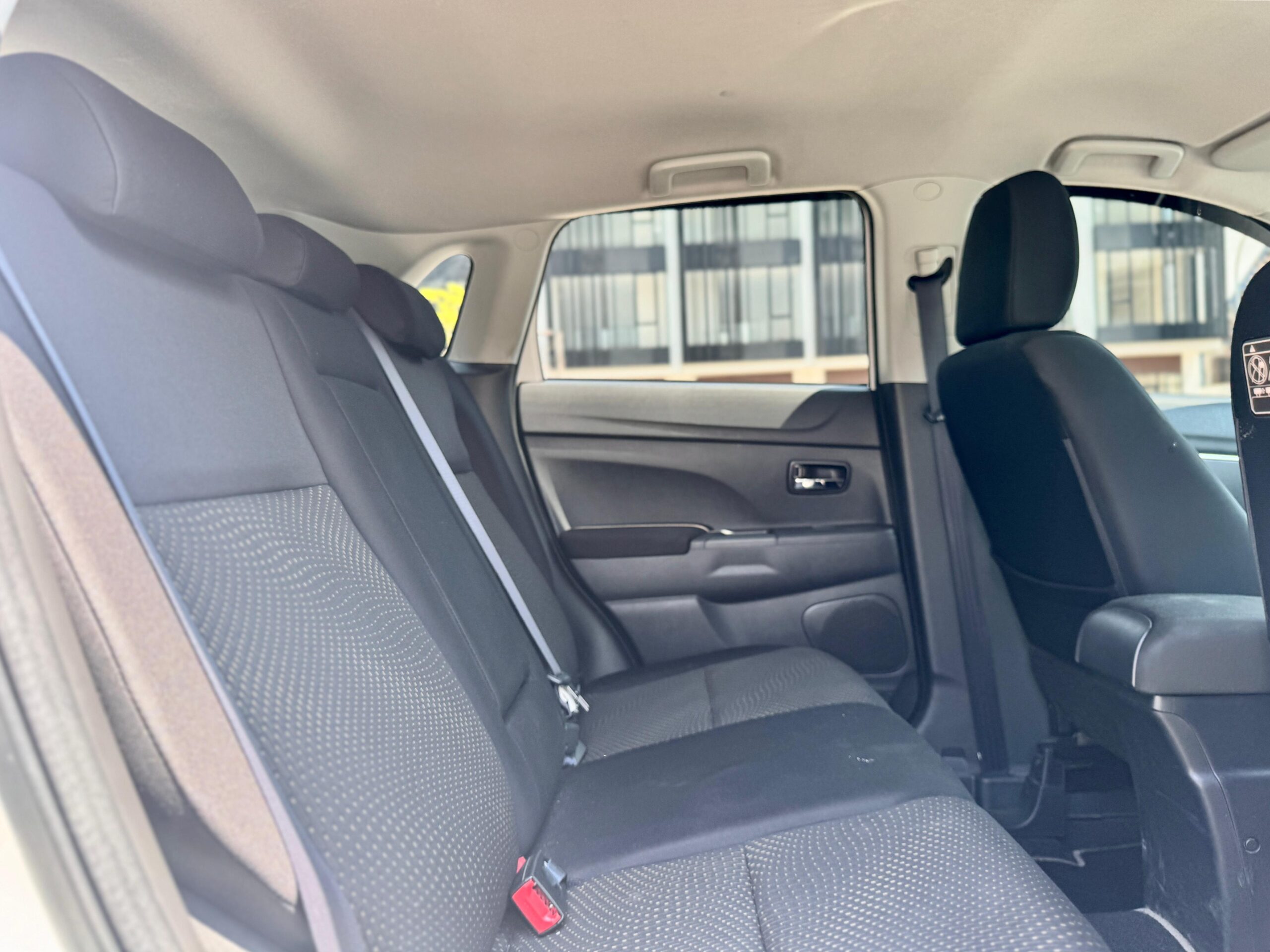 OUTLANDER 2.0 GLS AT PUTIH 2014 - Gambar 14