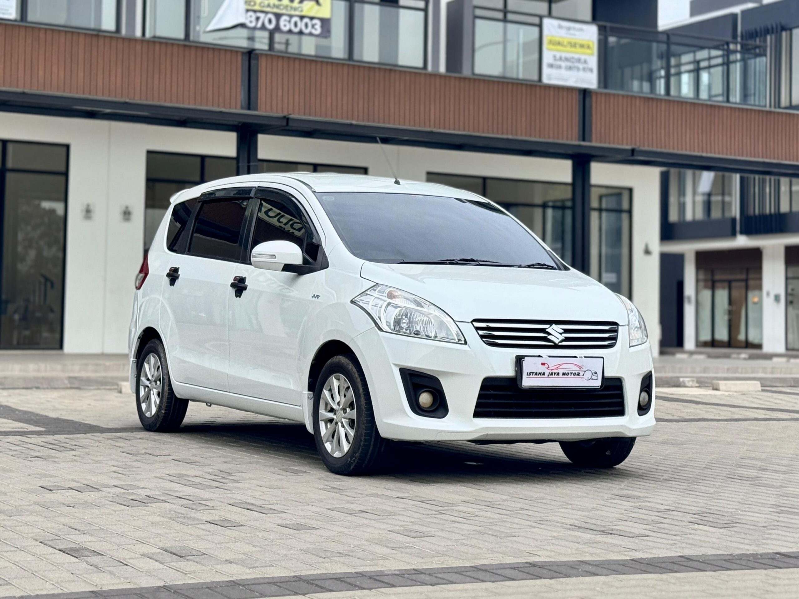 ERTIGA GL MT PUTIH 2013 - Gambar 3