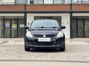 SWIFT GL MT HITAM 2013