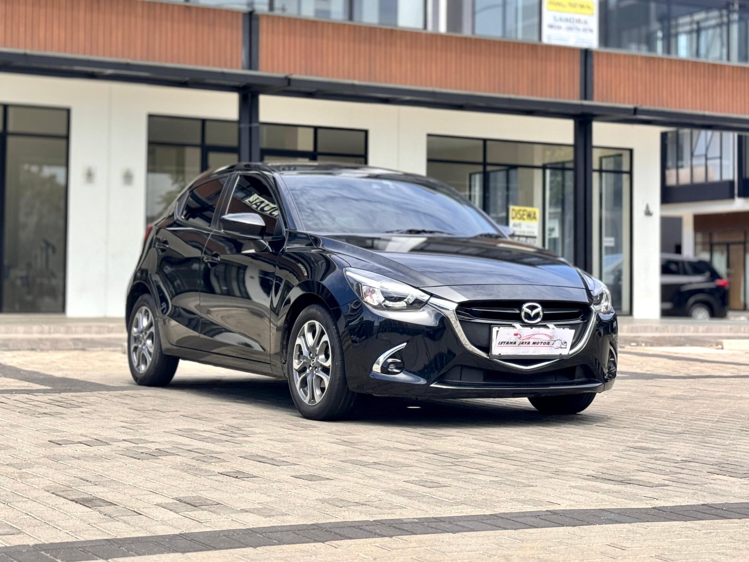MAZDA 2 G AT HITAM 2018 - Gambar 2