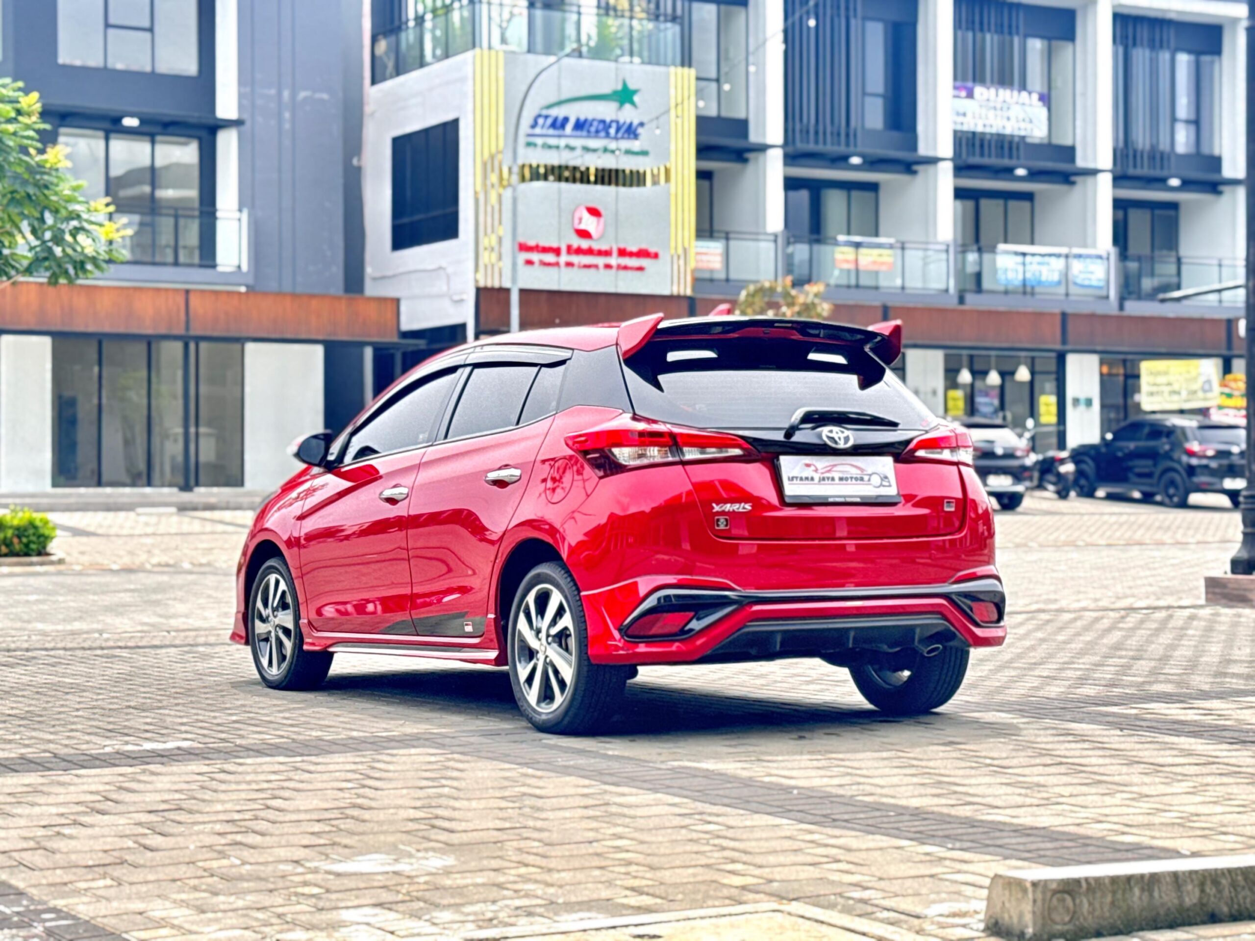 YARIS GR SPORT AT MERAH 2021 - Gambar 4