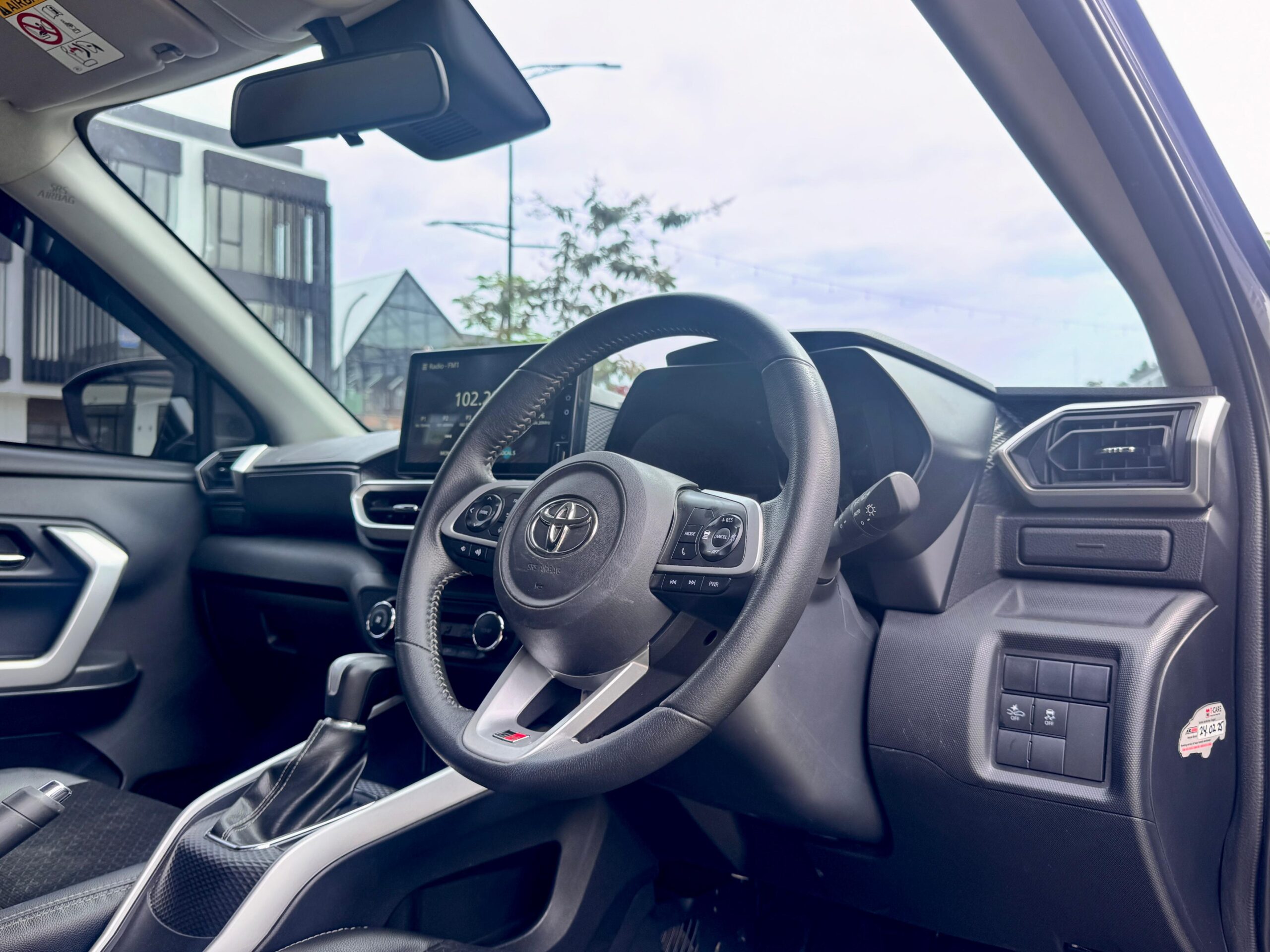 RAIZE 1.0 GR SPORT TSS AT ABU 2021 - Gambar 10