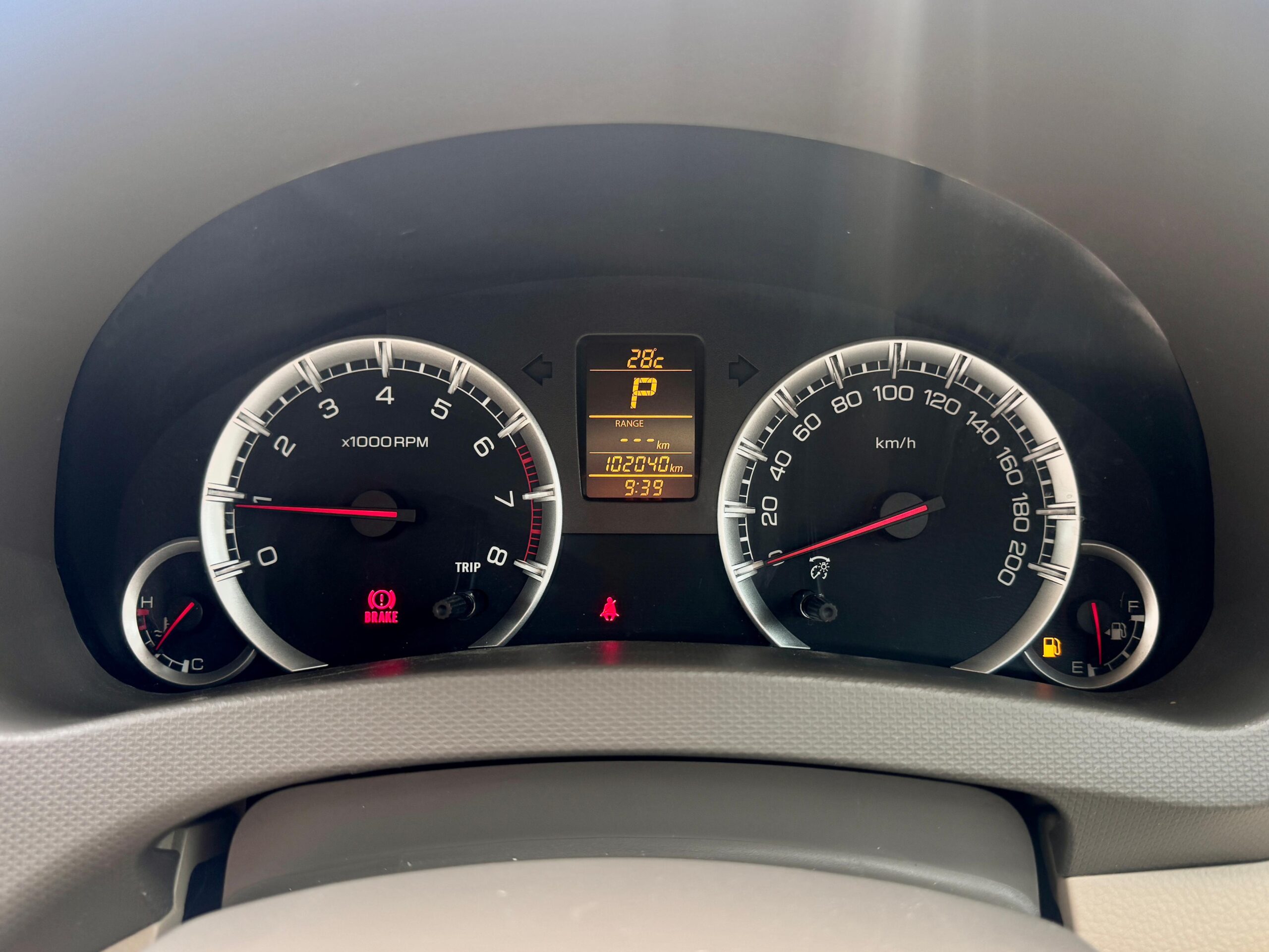 ERTIGA GX AT PUTIH 2016 - Gambar 8