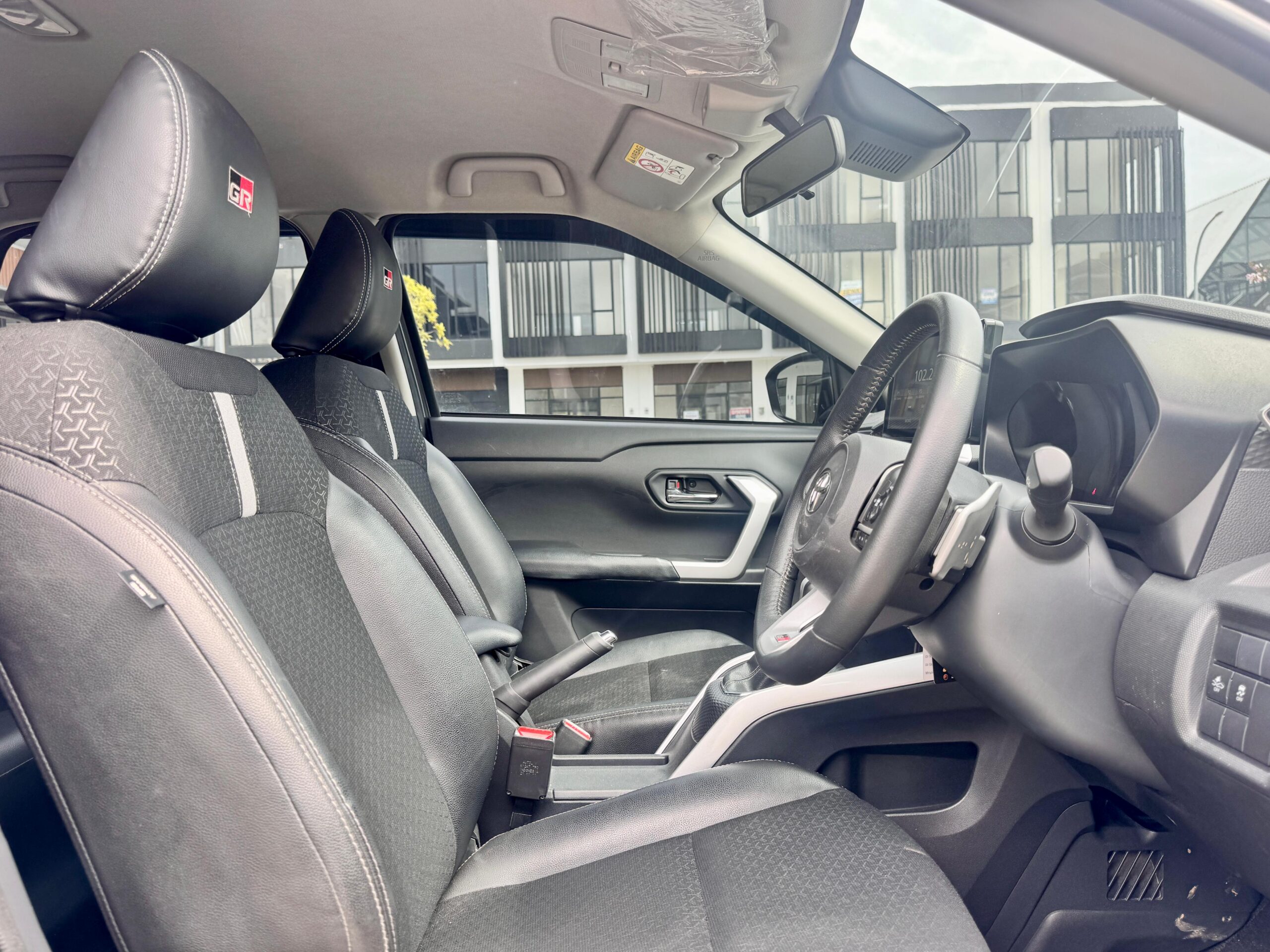 RAIZE 1.0 GR SPORT TSS AT ABU 2021 - Gambar 12