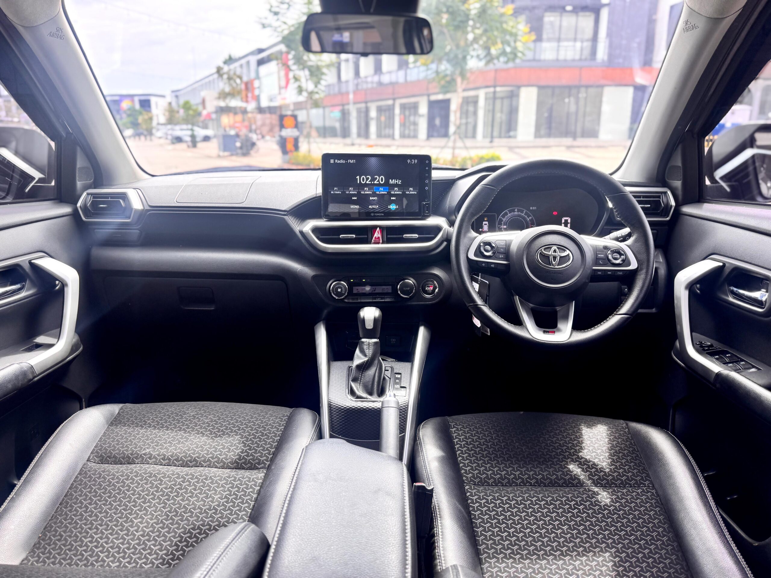 RAIZE 1.0 GR SPORT TSS AT ABU 2021 - Gambar 9