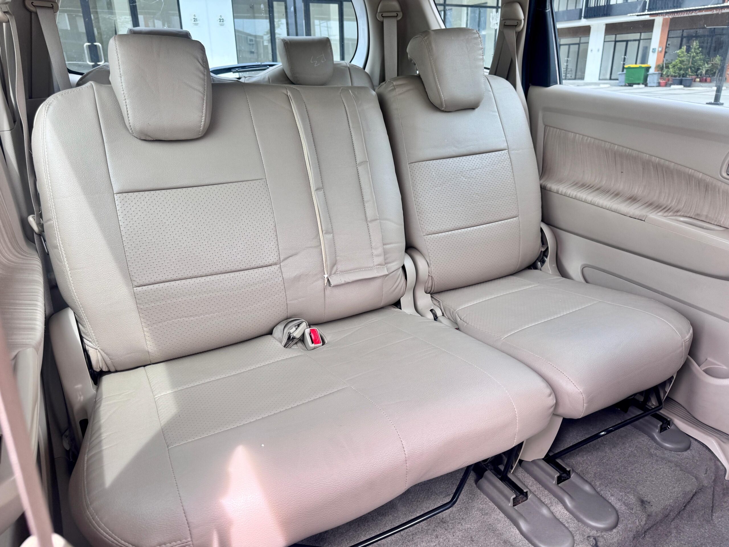 ERTIGA GX AT PUTIH 2016 - Gambar 14