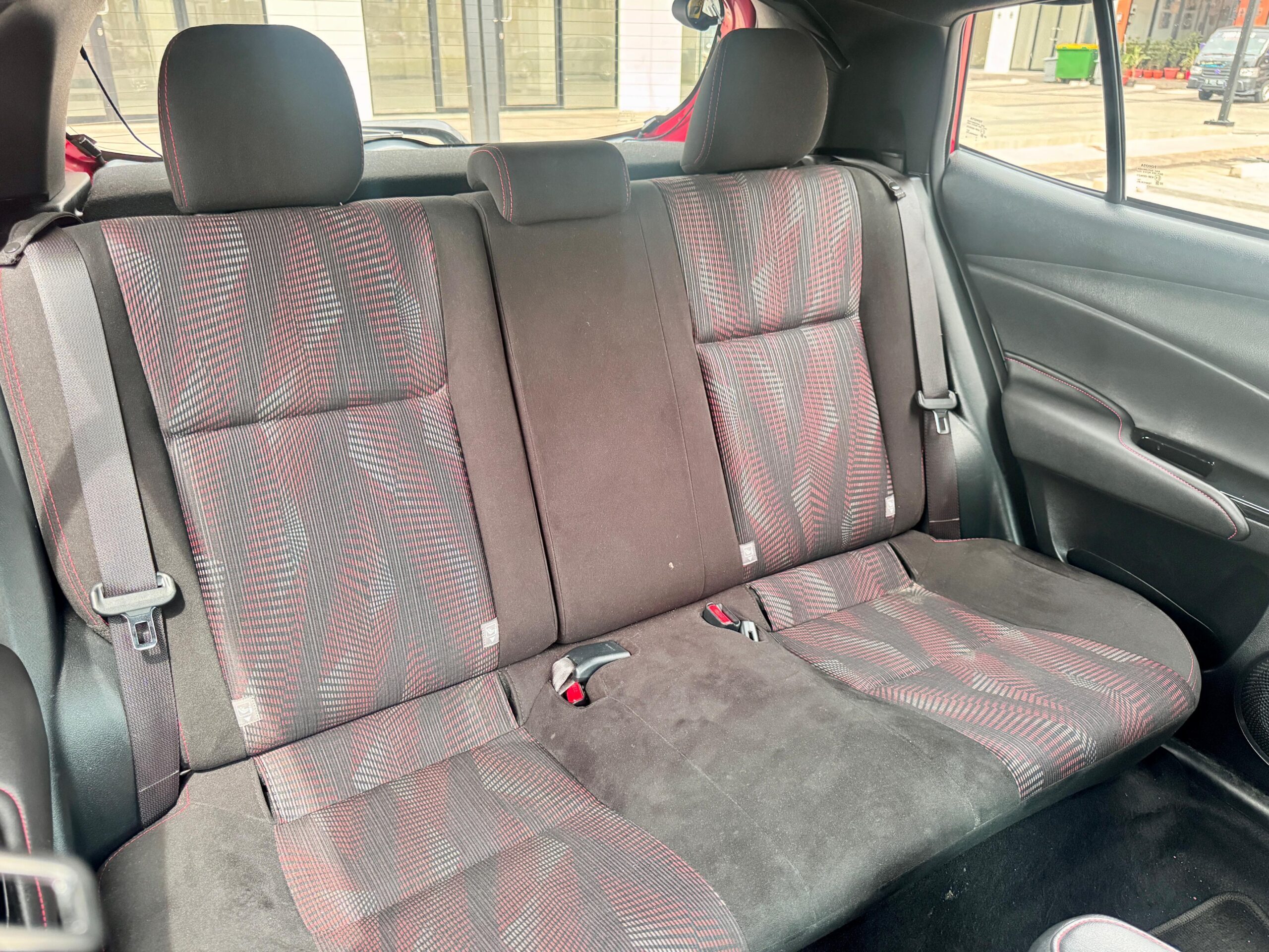 YARIS GR SPORT AT MERAH 2021 - Gambar 13