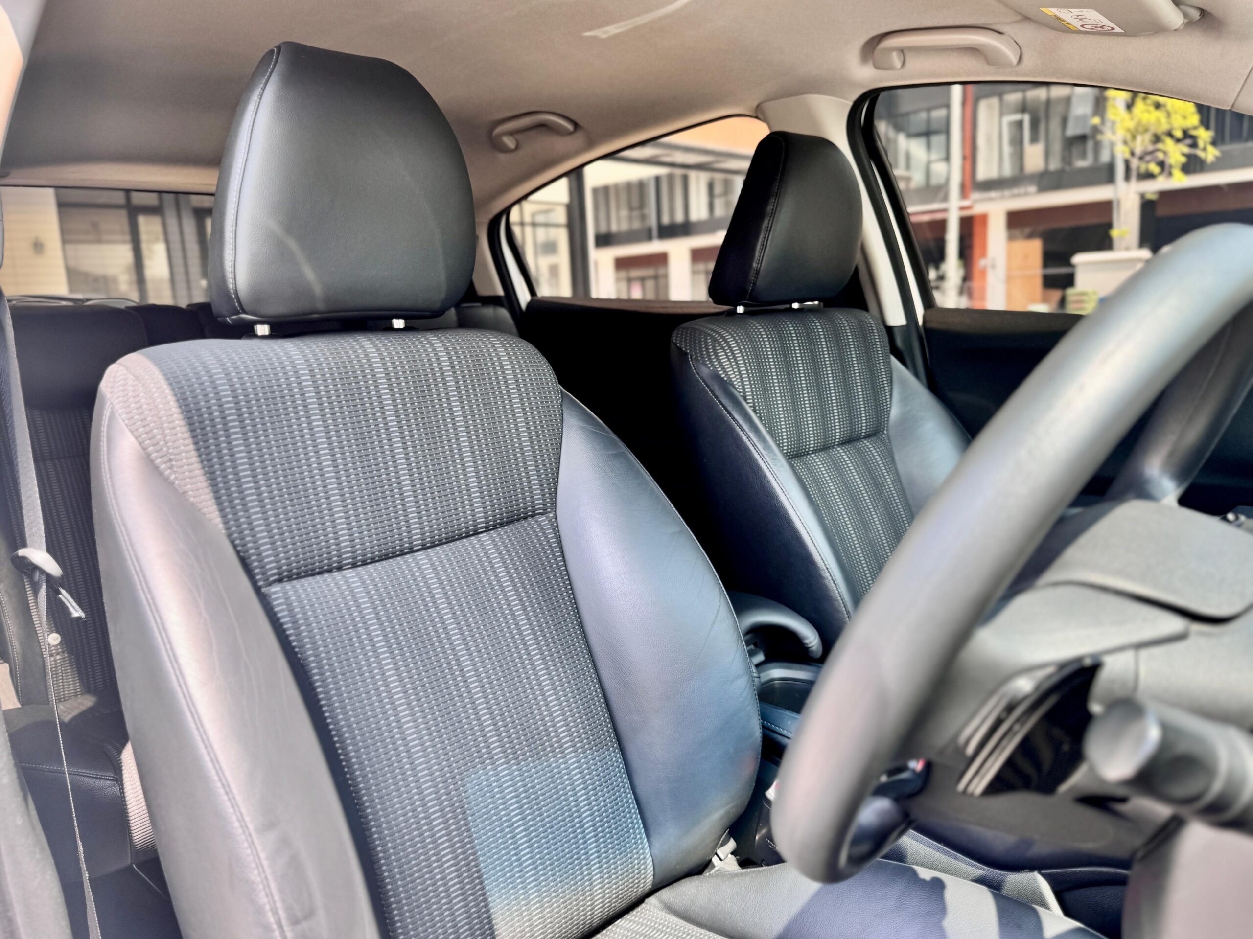 HRV E AT PUTIH 2015 - Gambar 11