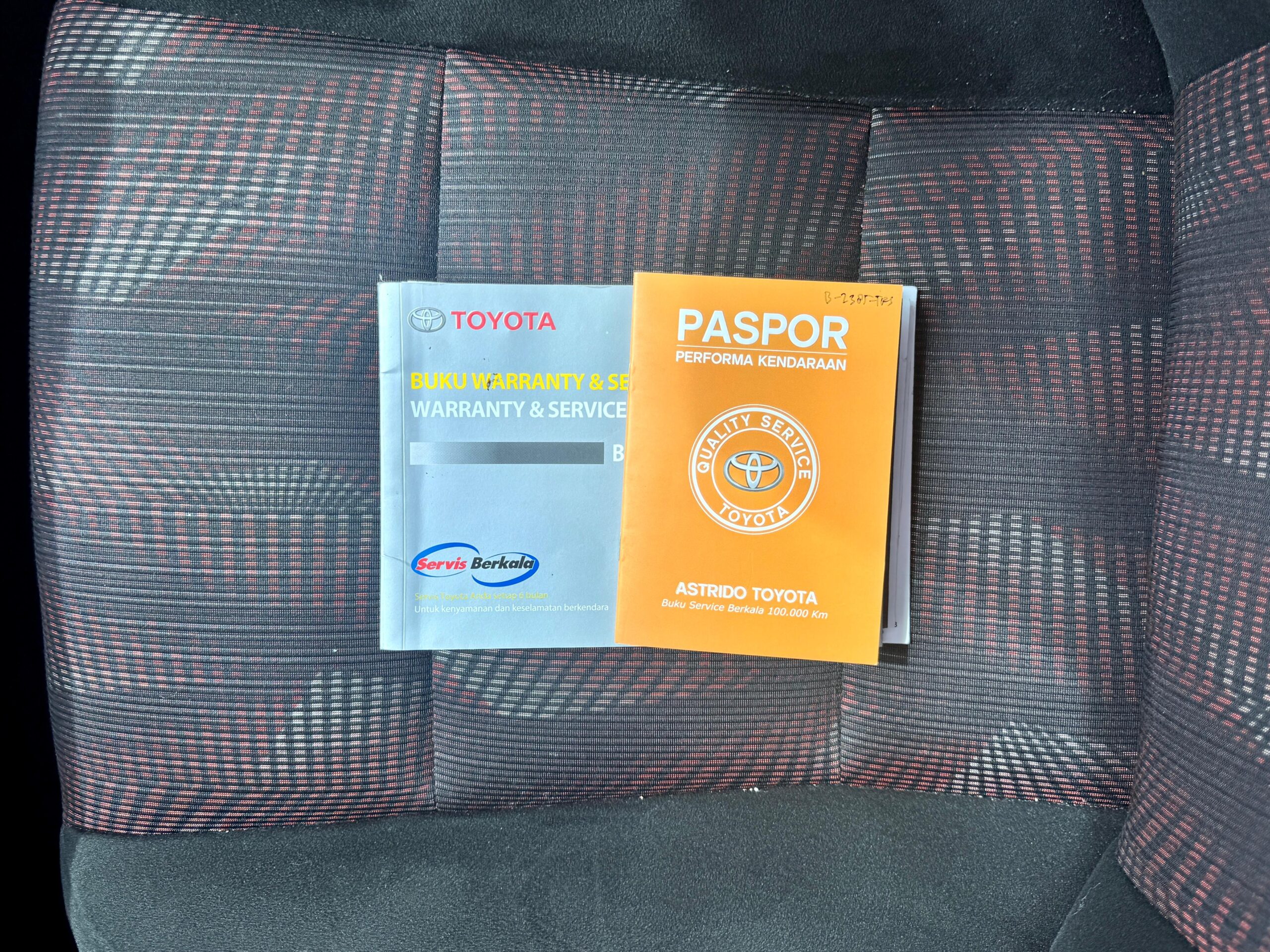 YARIS GR SPORT AT MERAH 2021 - Gambar 15