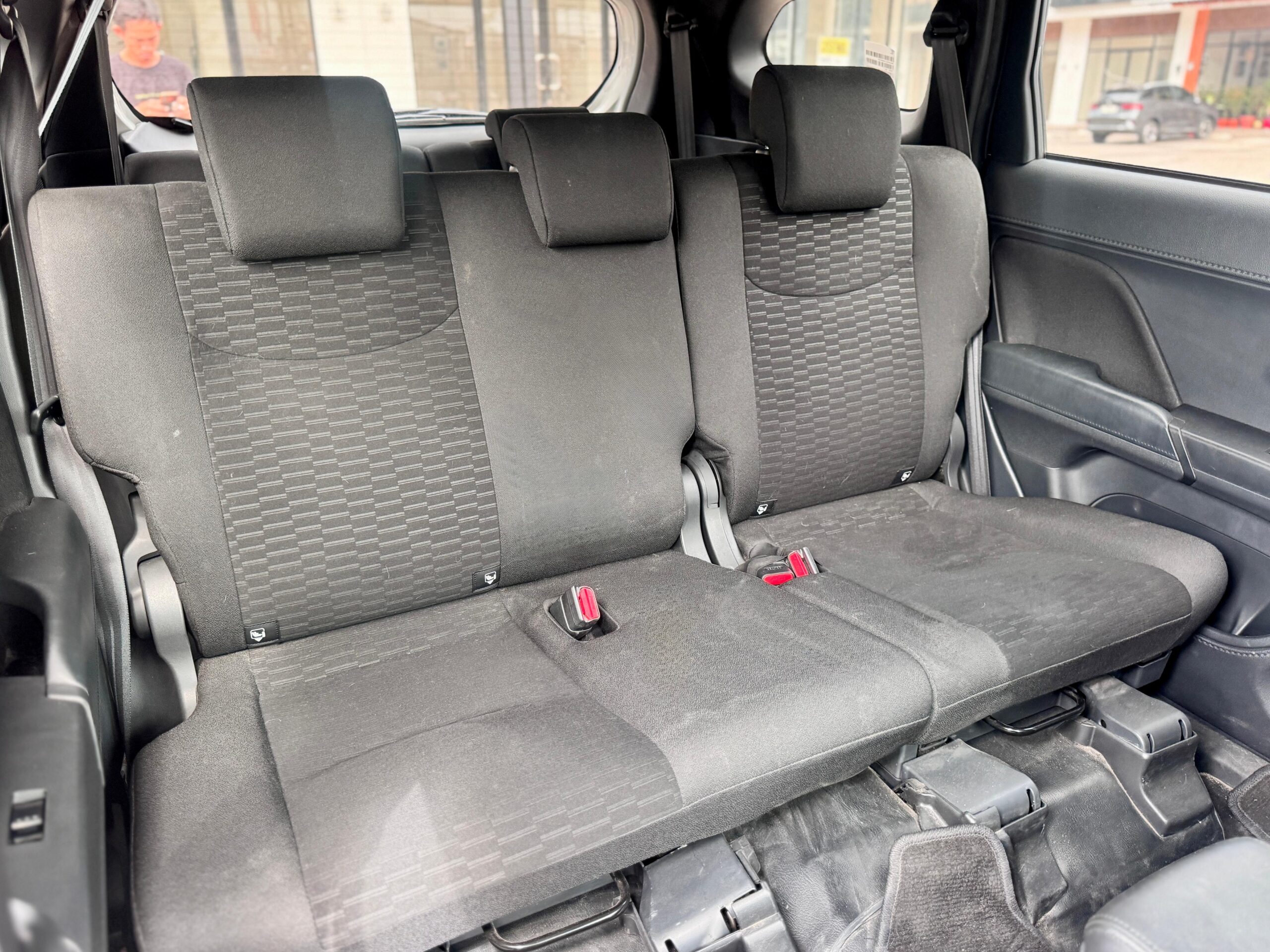 RUSH GR SPORT AT PUTIH 2024 - Gambar 14