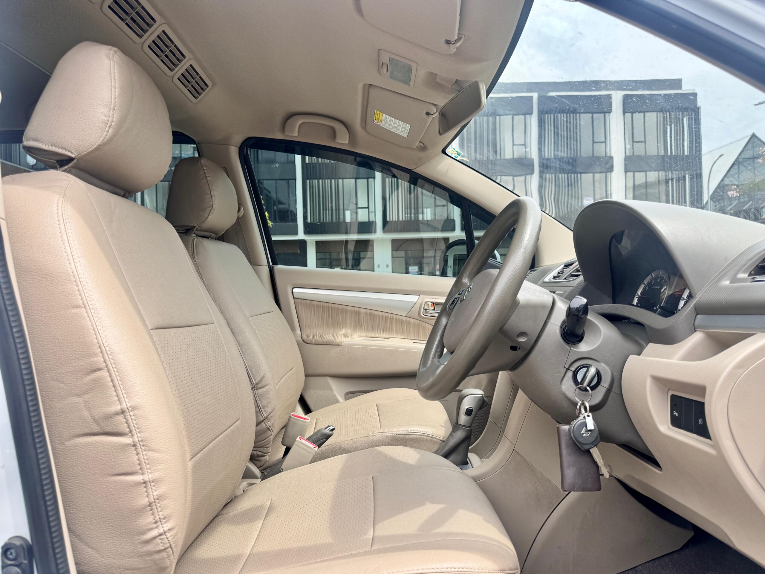 ERTIGA GX AT PUTIH 2016 - Gambar 12