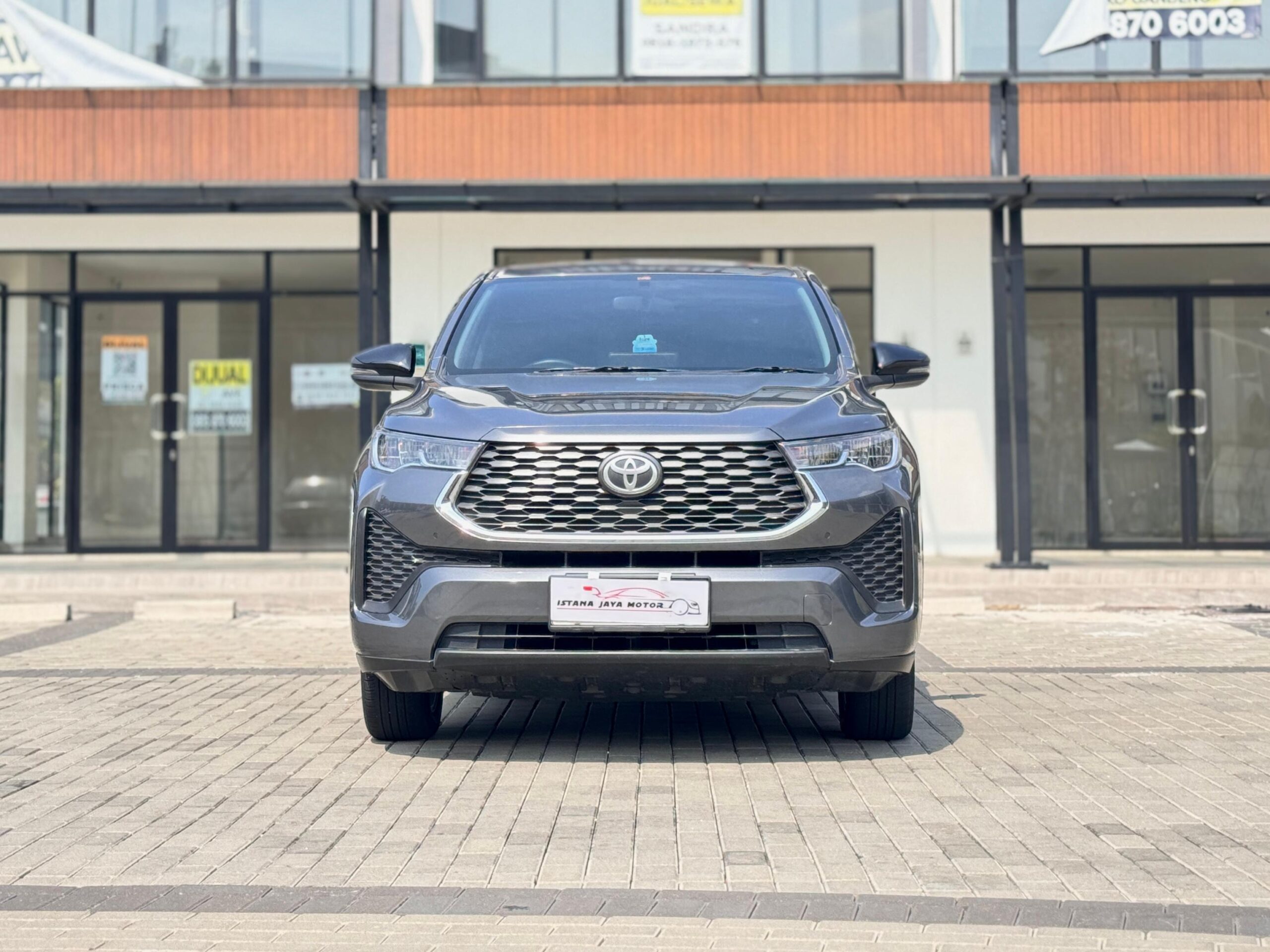 INNOVA ZENIX 2.0 V AT ABU 2022