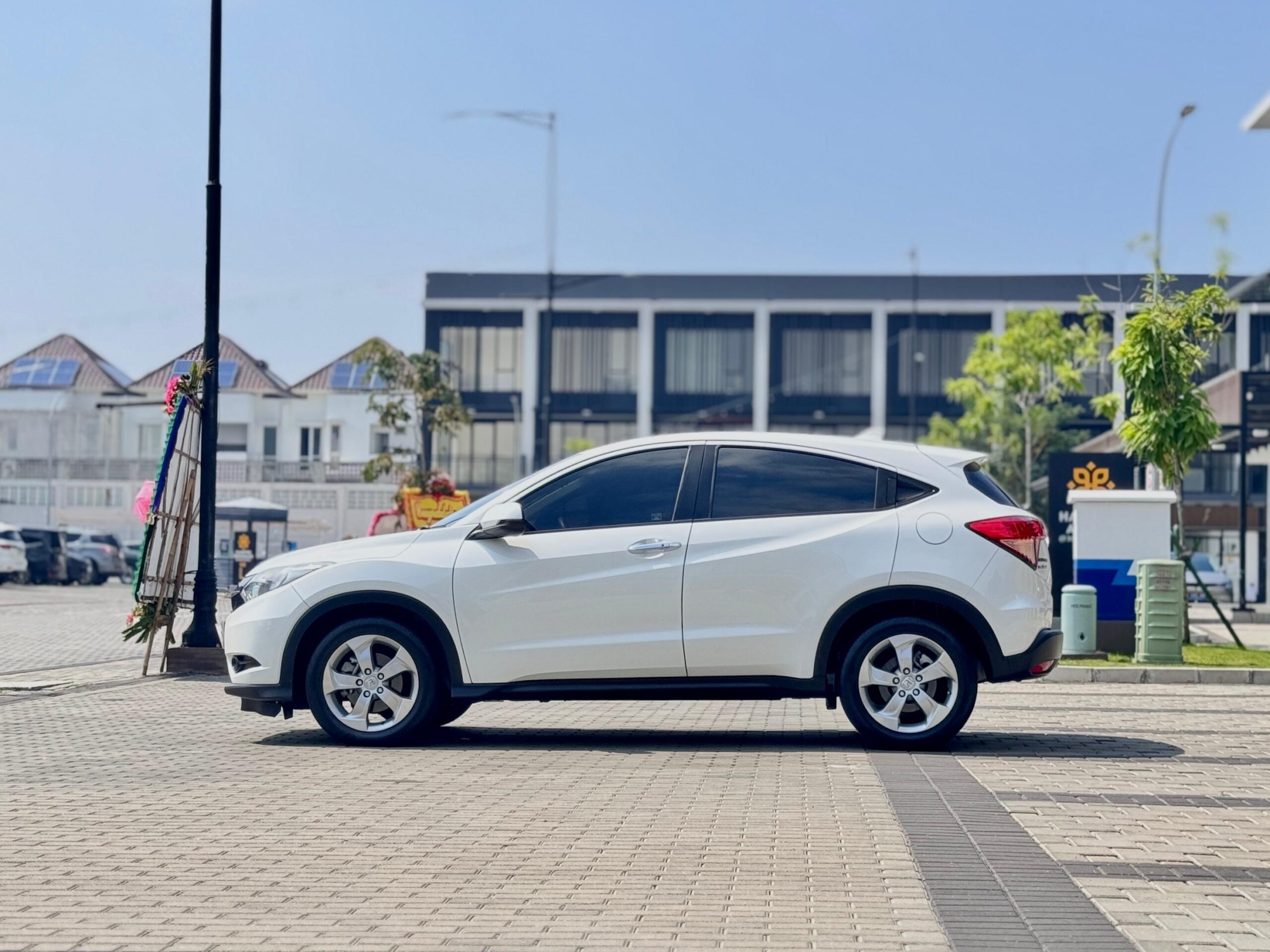 HRV E AT PUTIH 2015 - Gambar 7