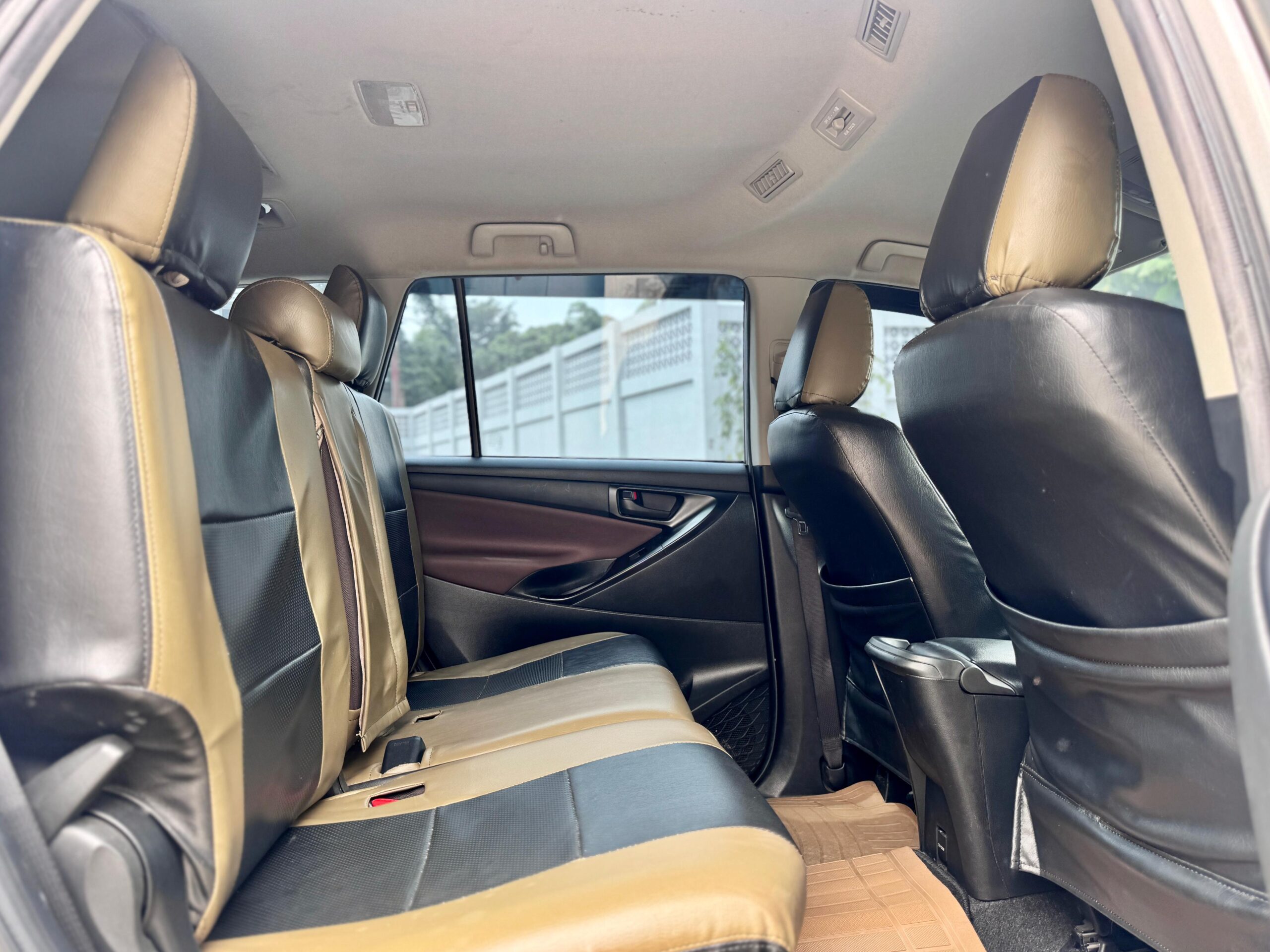 INNOVA 2.4 G MT SILVER 2022 - Gambar 13