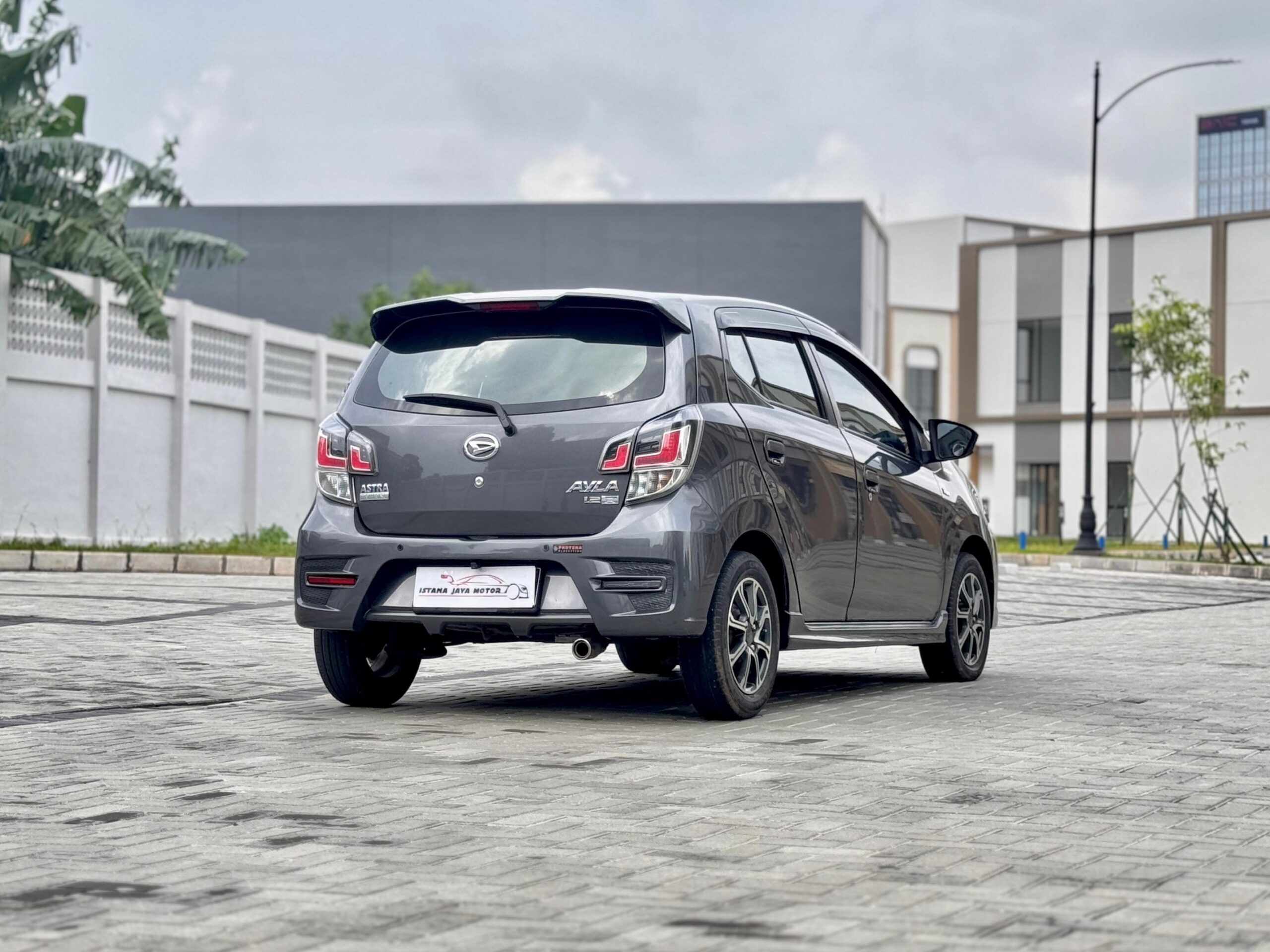 AYLA 1.2 R AT ABU 2022 - Gambar 7