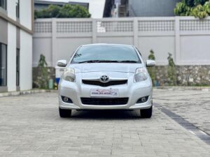 YARIS E AT SILVER 2011