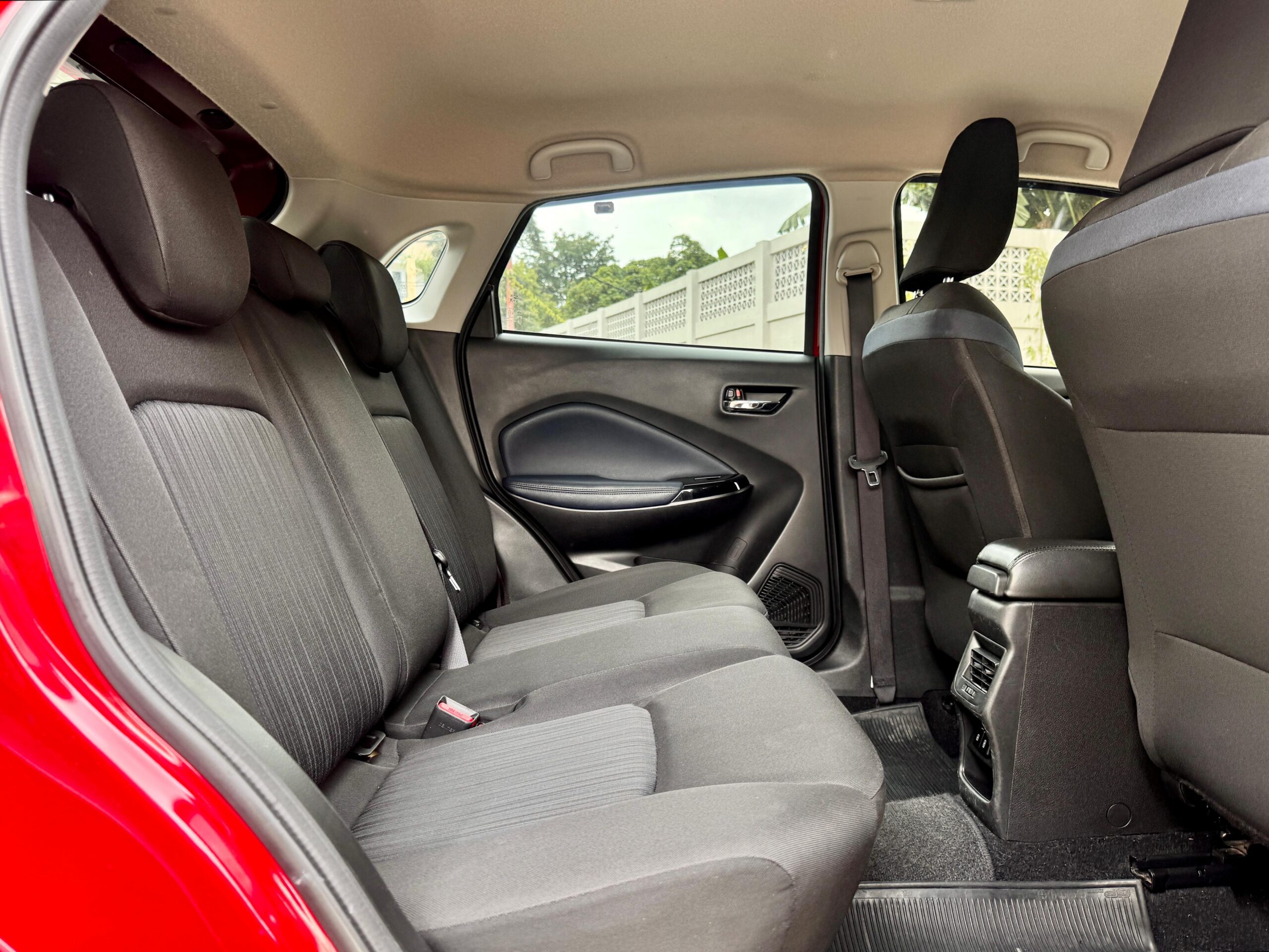 BALENO HB AT MERAH 2023 - Gambar 15