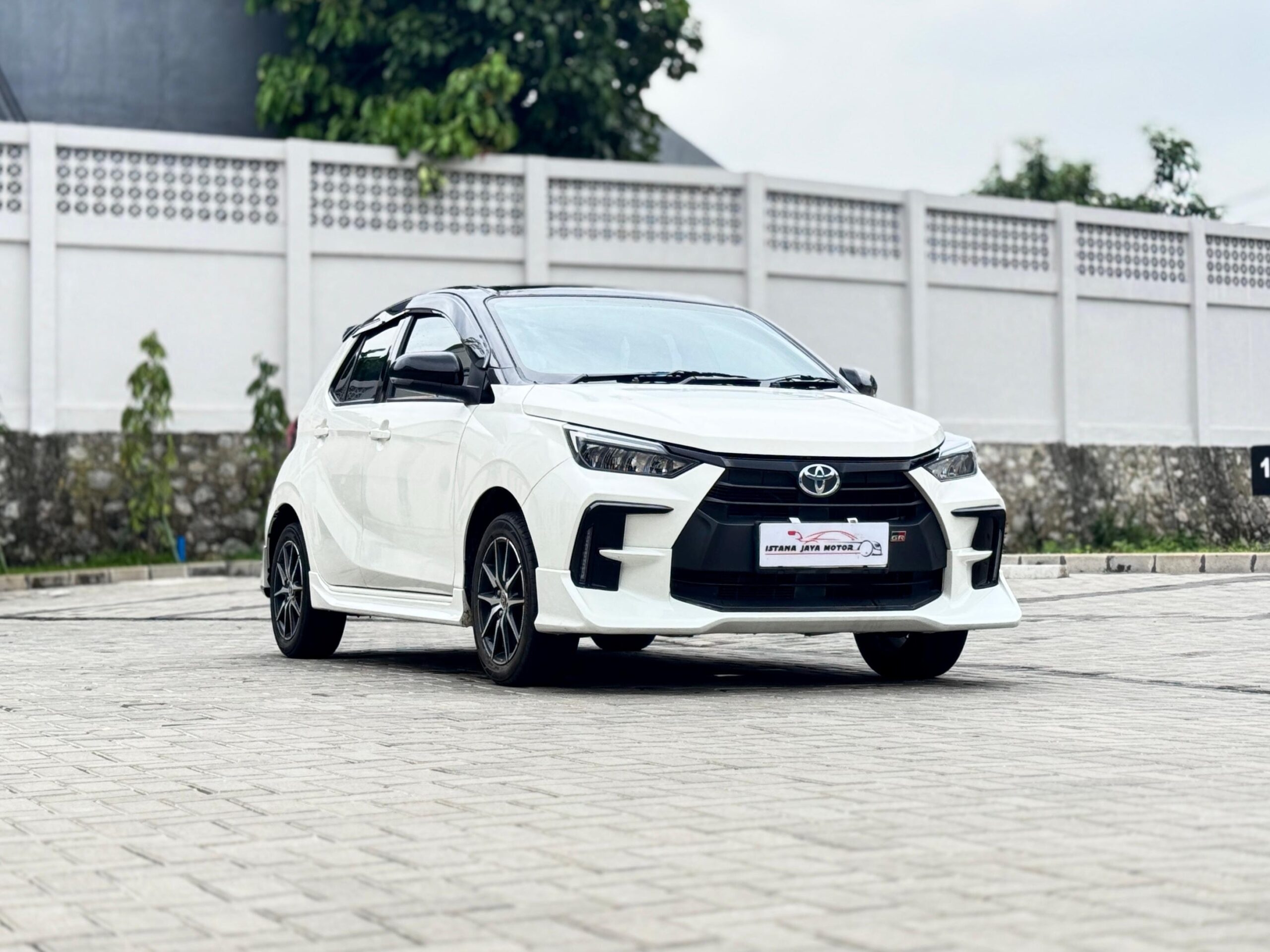AGYA 1.2 GR SPORT AT PUTIH 2023 - Gambar 3