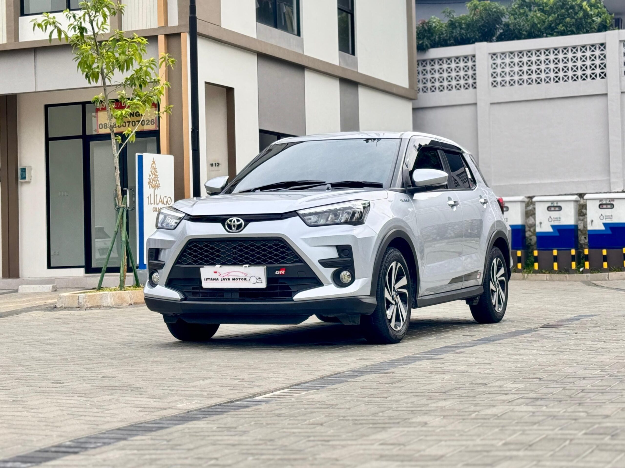 RAIZE 1.0 G AT SILVER 2025 - Gambar 3