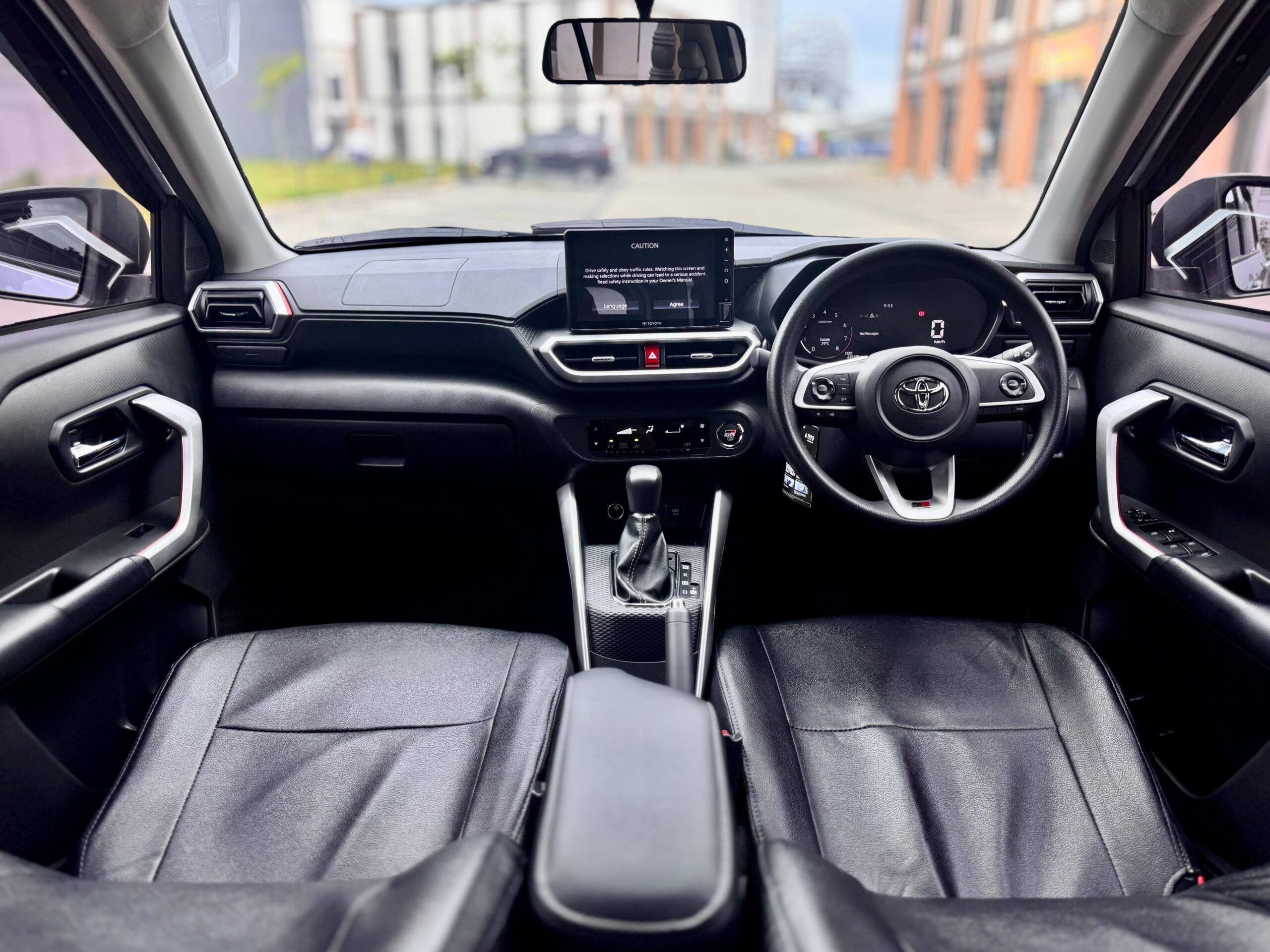 RAIZE 1.0 G AT SILVER 2025 - Gambar 9