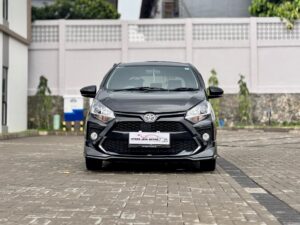 AGYA 1.2 GR SPORT AT HITAM 2022